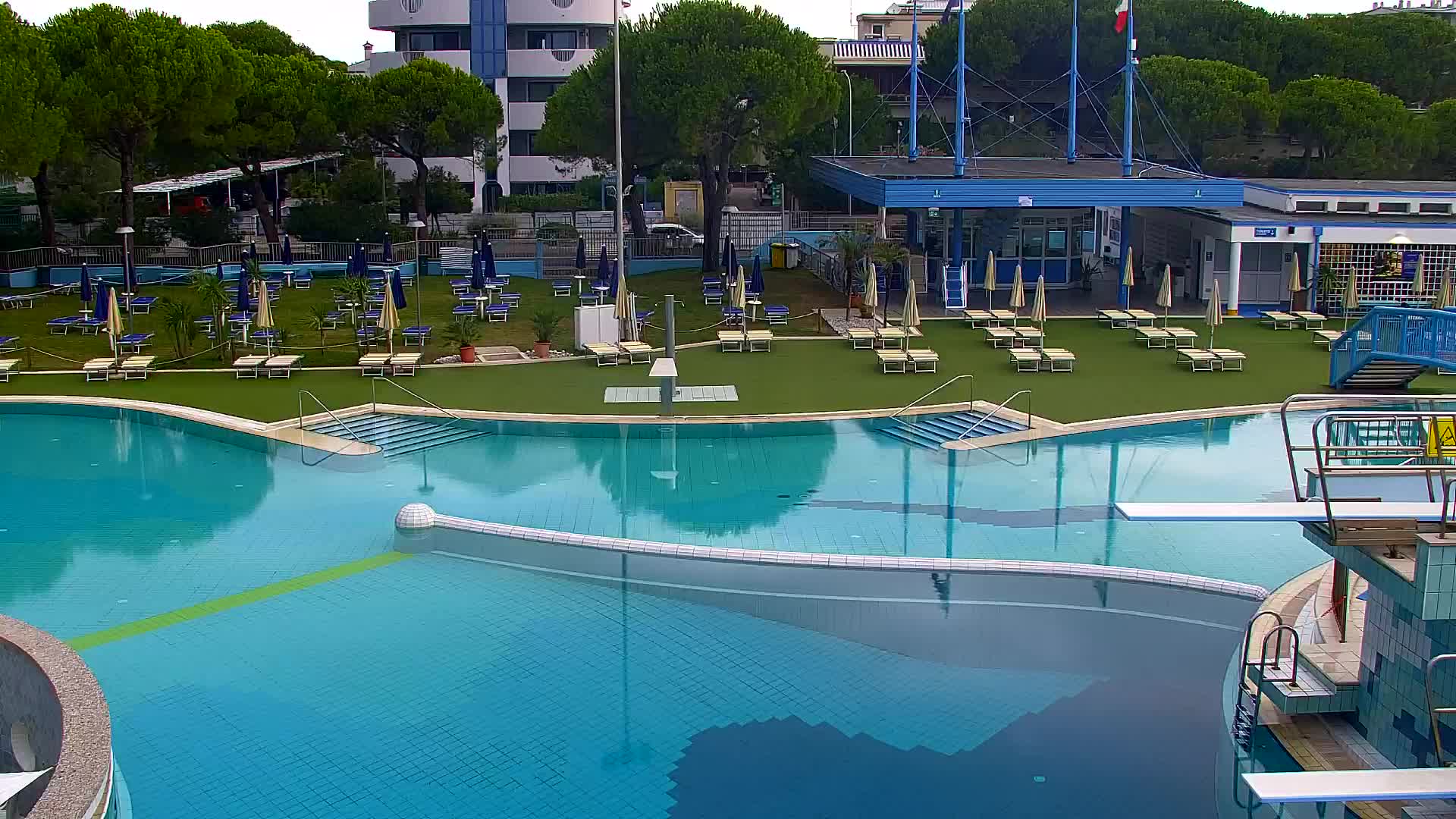 Spletna kamera v živo Grado: Pogledi na plažo in vodni park v realnem času