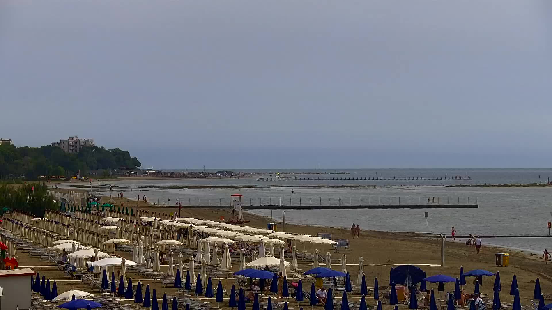 Spletna kamera v živo Grado: Pogledi na plažo in vodni park v realnem času