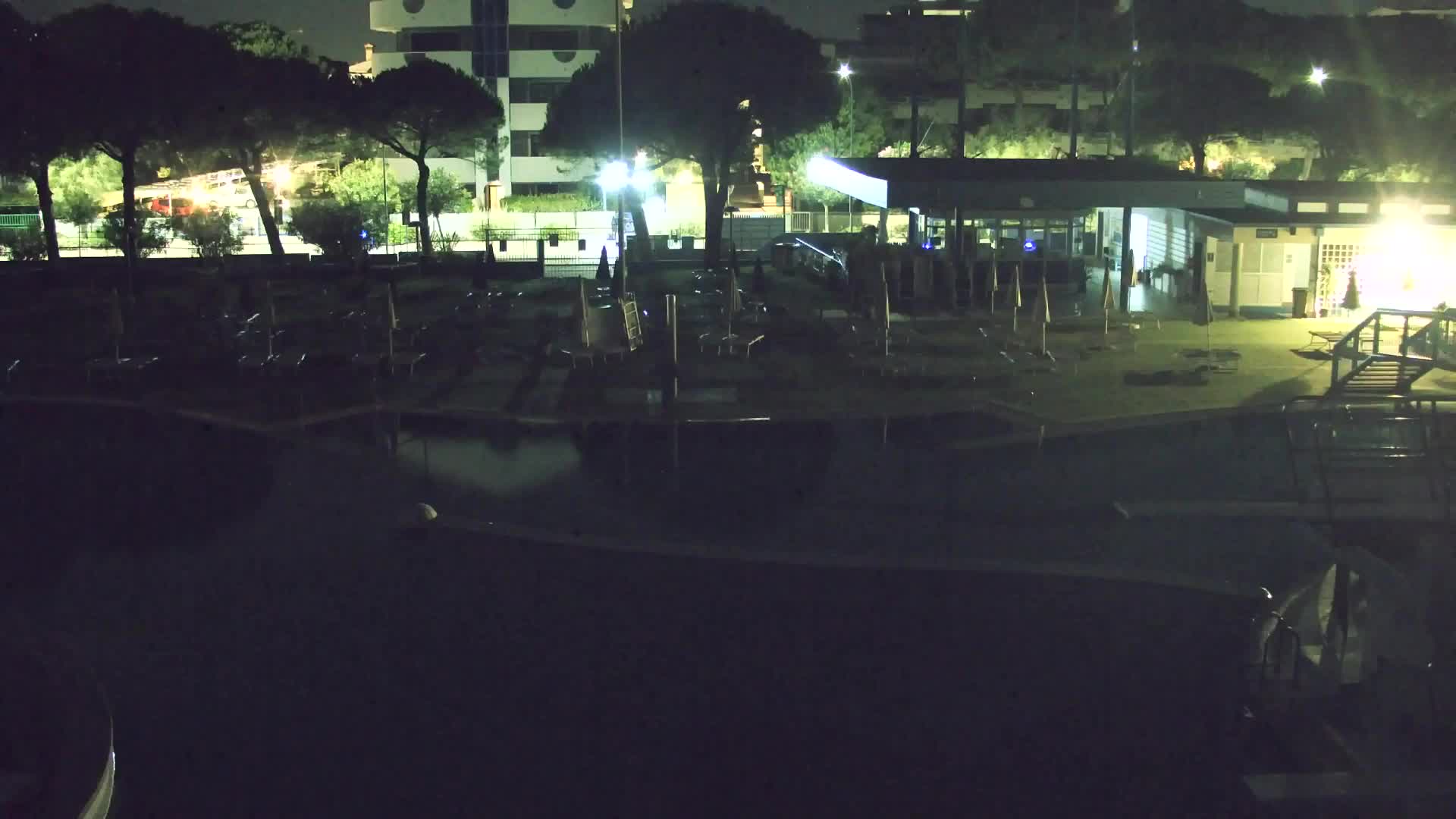 Webcam en vivo Grado: Vistas de la playa y del parque acuático en tiempo real