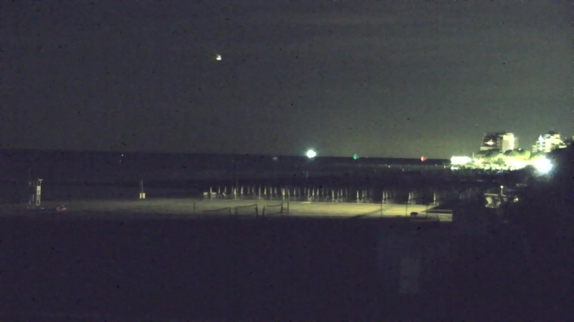 Webcam en vivo Grado: Vistas de la playa y del parque acuático en tiempo real