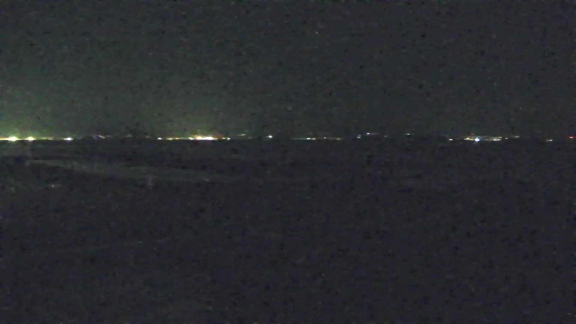 Webcam en vivo Grado: Vistas de la playa y del parque acuático en tiempo real