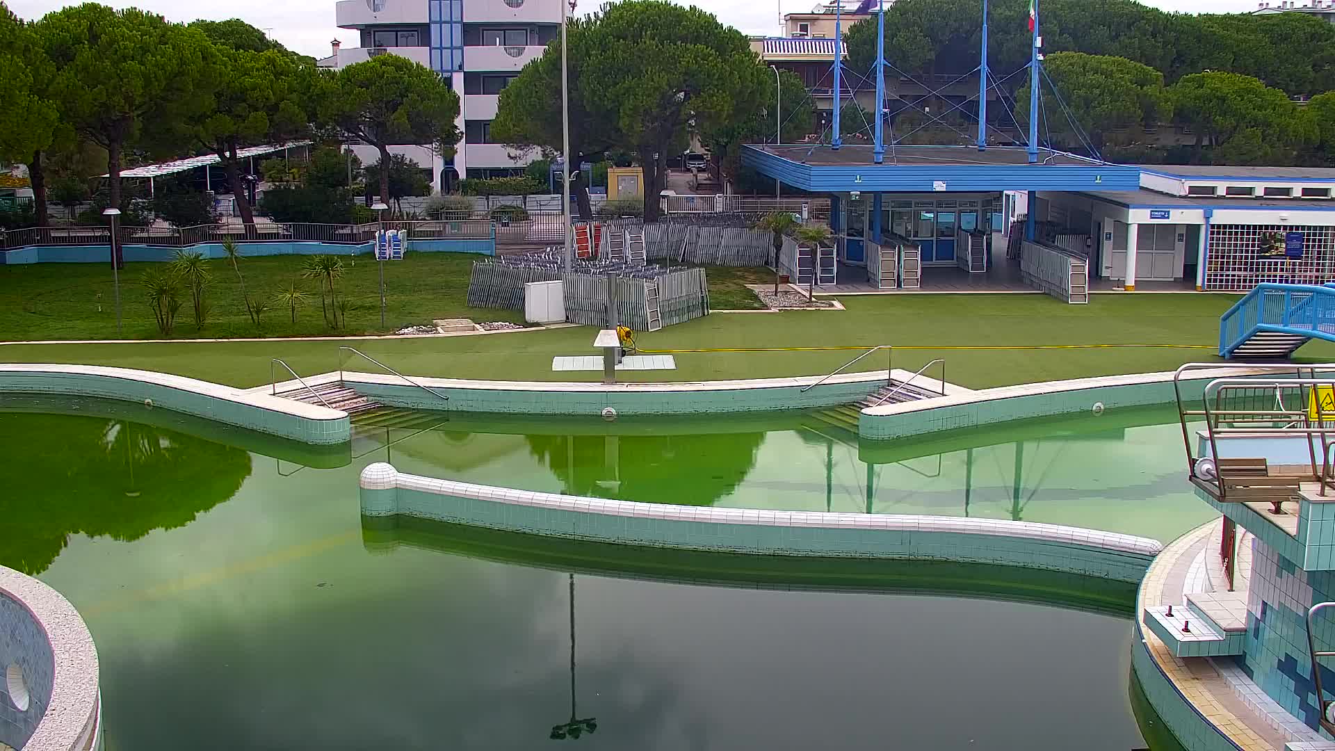 Webcam en vivo Grado: Vistas de la playa y del parque acuático en tiempo real