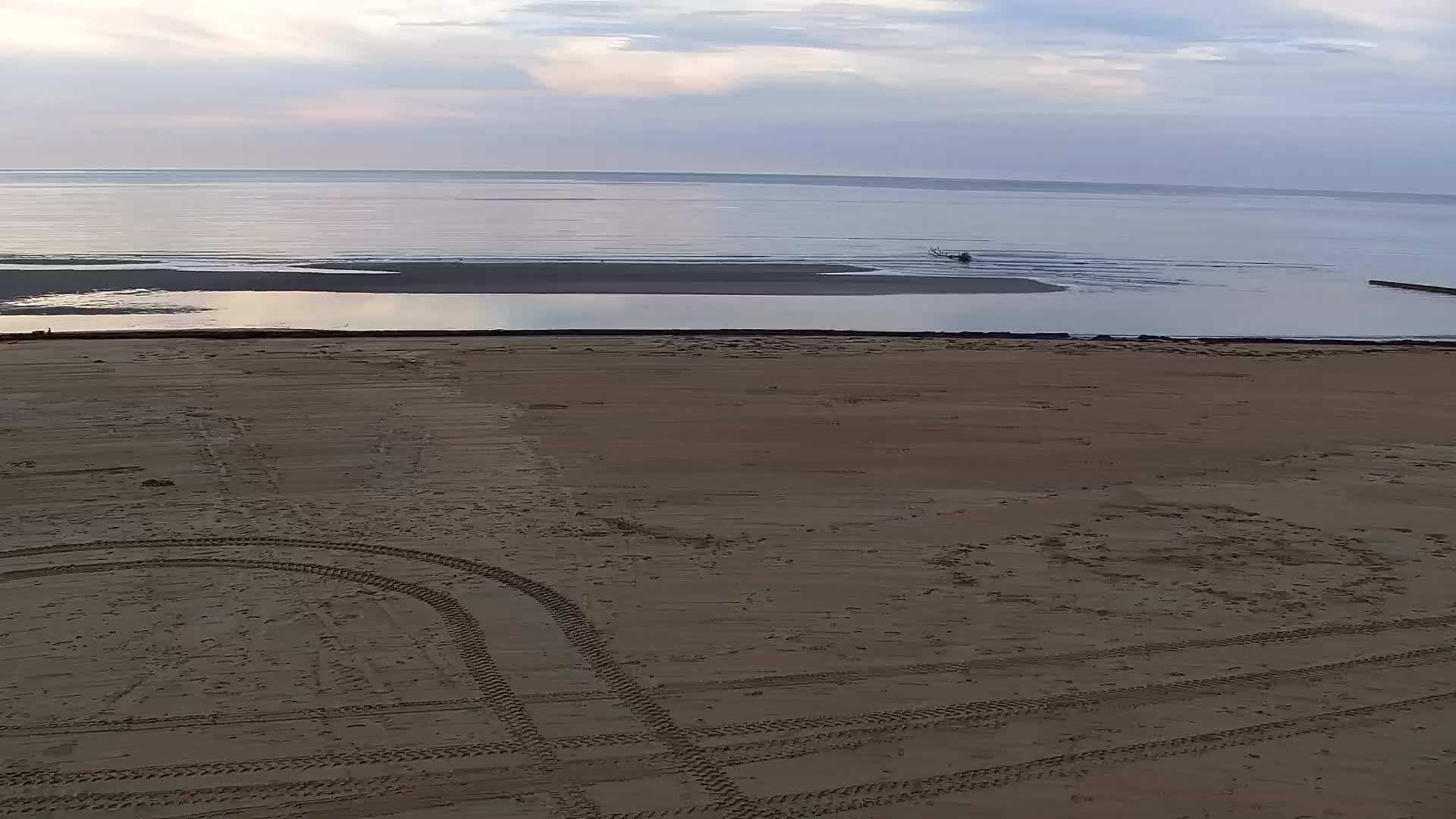 Grado Beach and Aquapark Views in Real Time