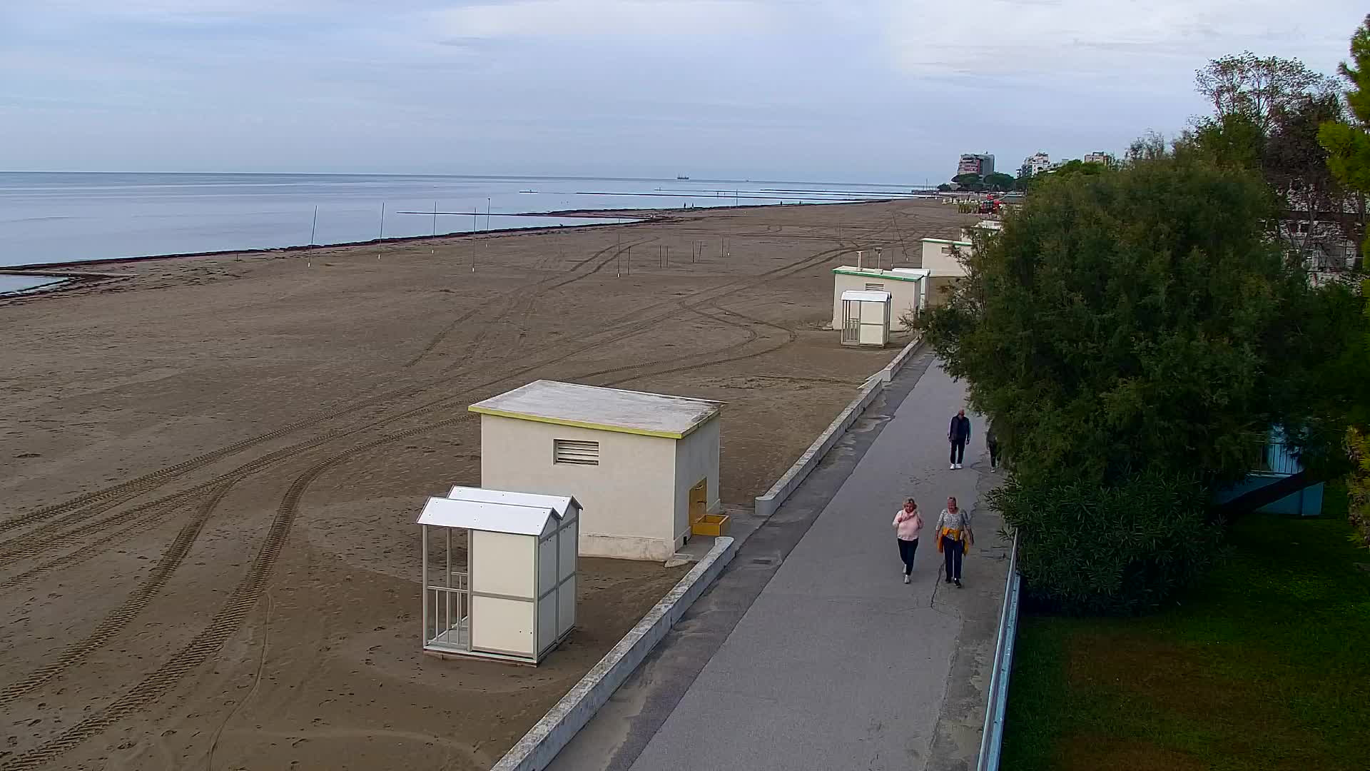 Webcam en vivo Grado: Vistas de la playa y del parque acuático en tiempo real