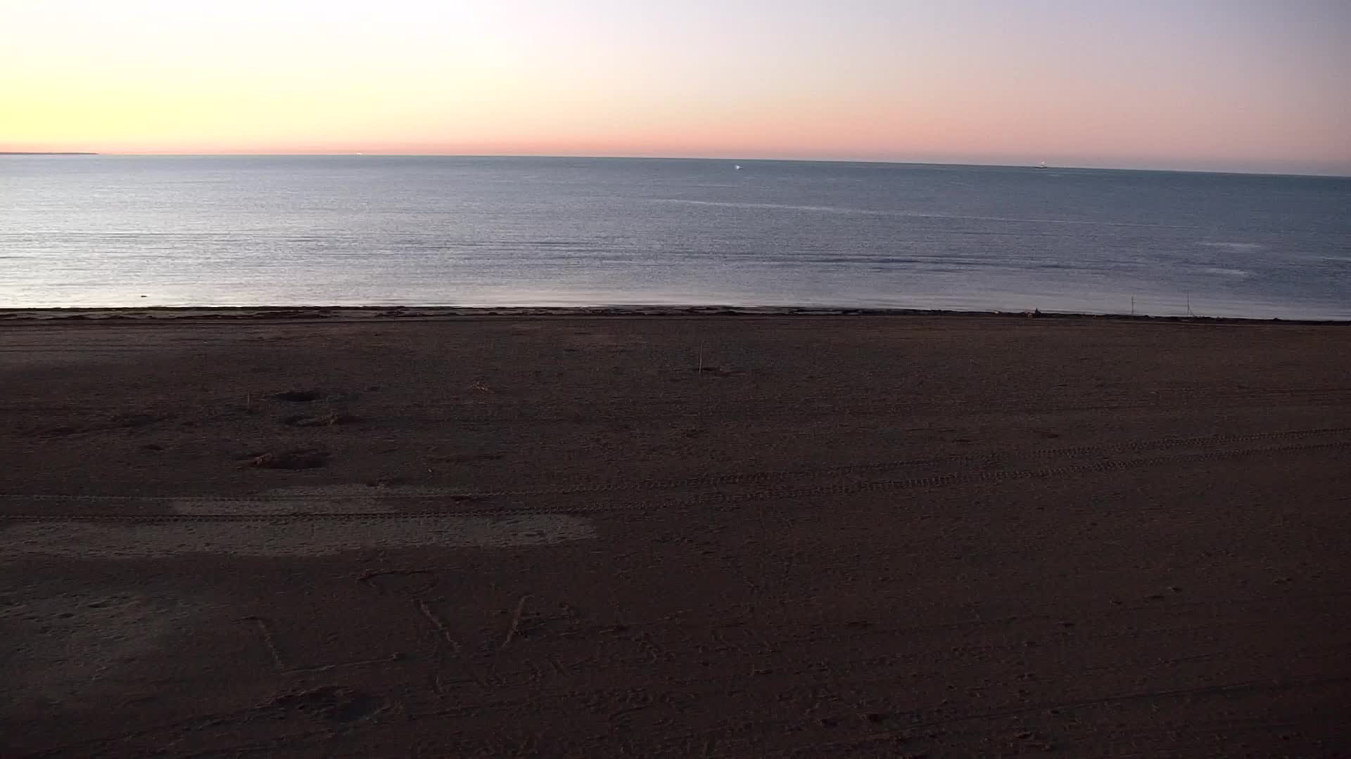 Webcam Live Grado: Vista sulla spiaggia e sull’acquapark in tempo reale