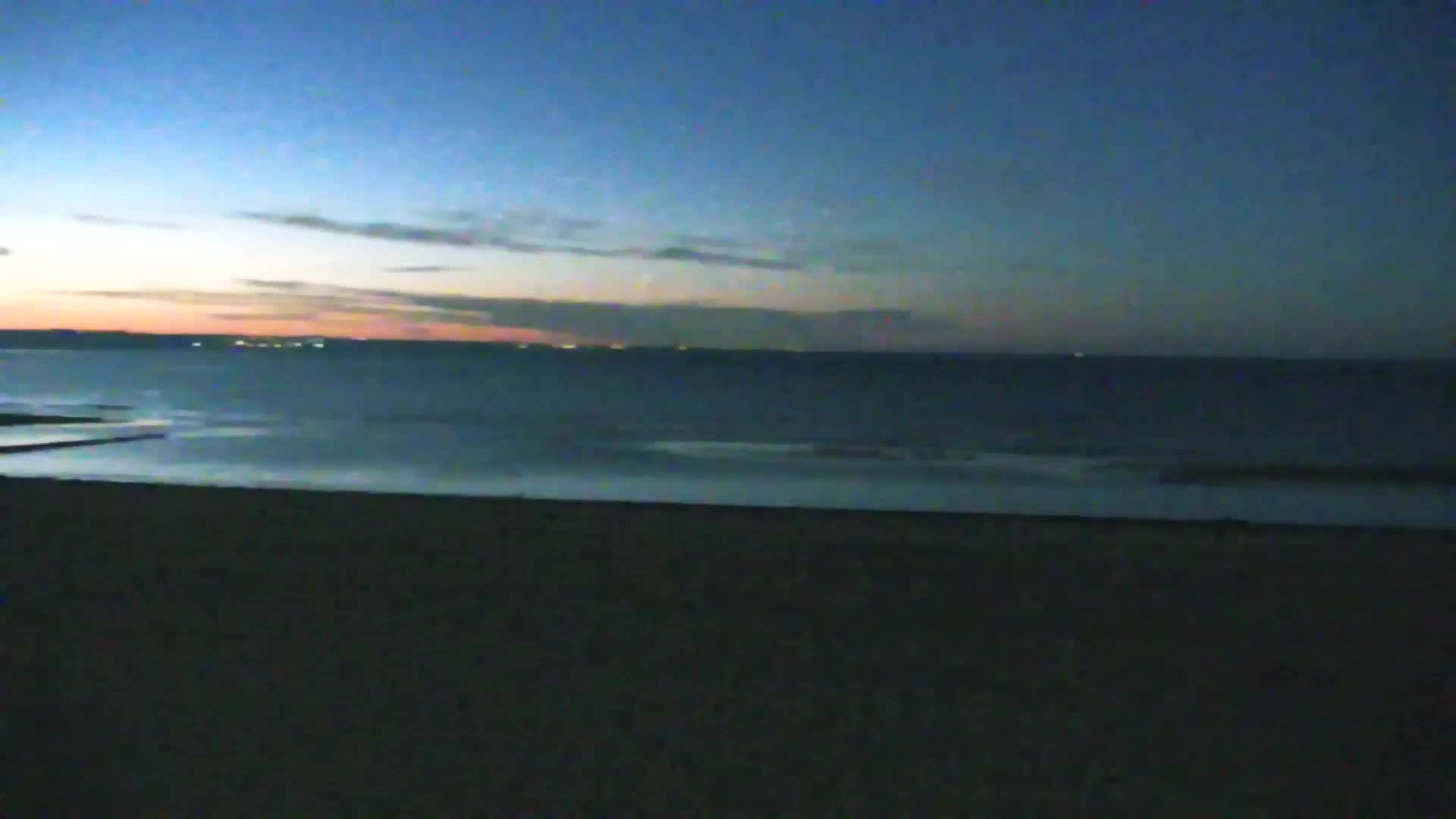 Spletna kamera v živo Grado: Pogledi na plažo in vodni park v realnem času