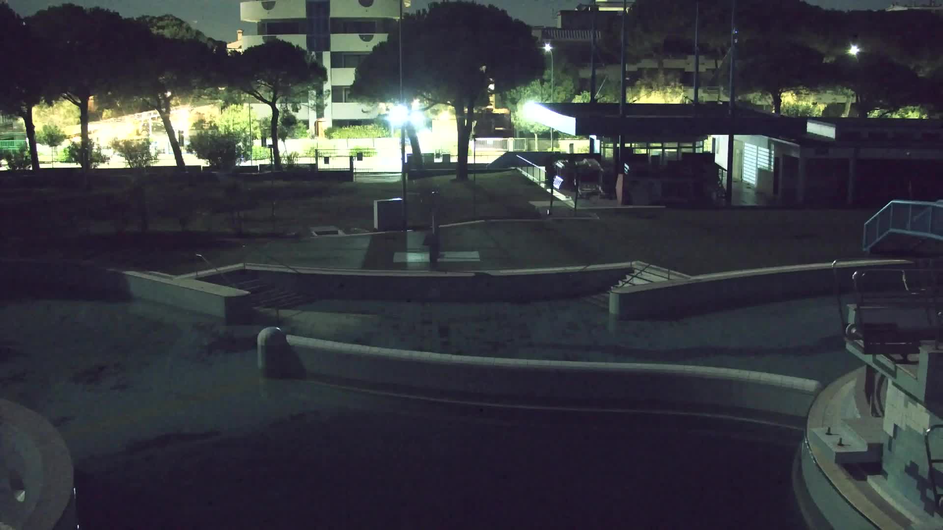 Spletna kamera v živo Grado: Pogledi na plažo in vodni park v realnem času