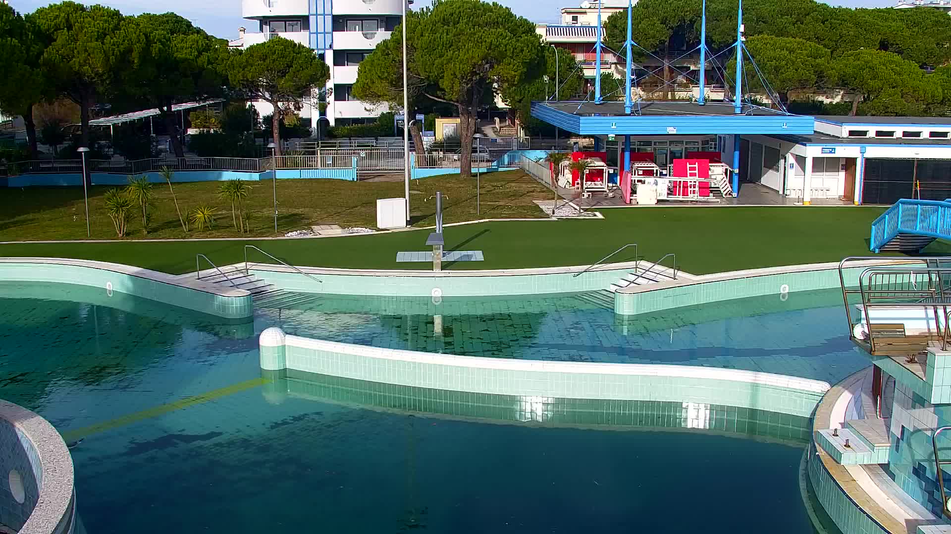 Webcam en vivo Grado: Vistas de la playa y del parque acuático en tiempo real