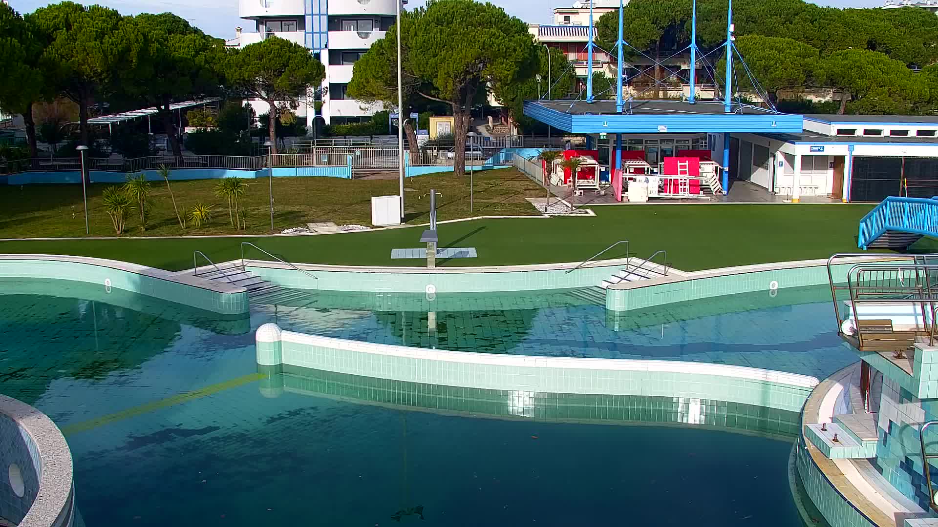 Webcam en vivo Grado: Vistas de la playa y del parque acuático en tiempo real