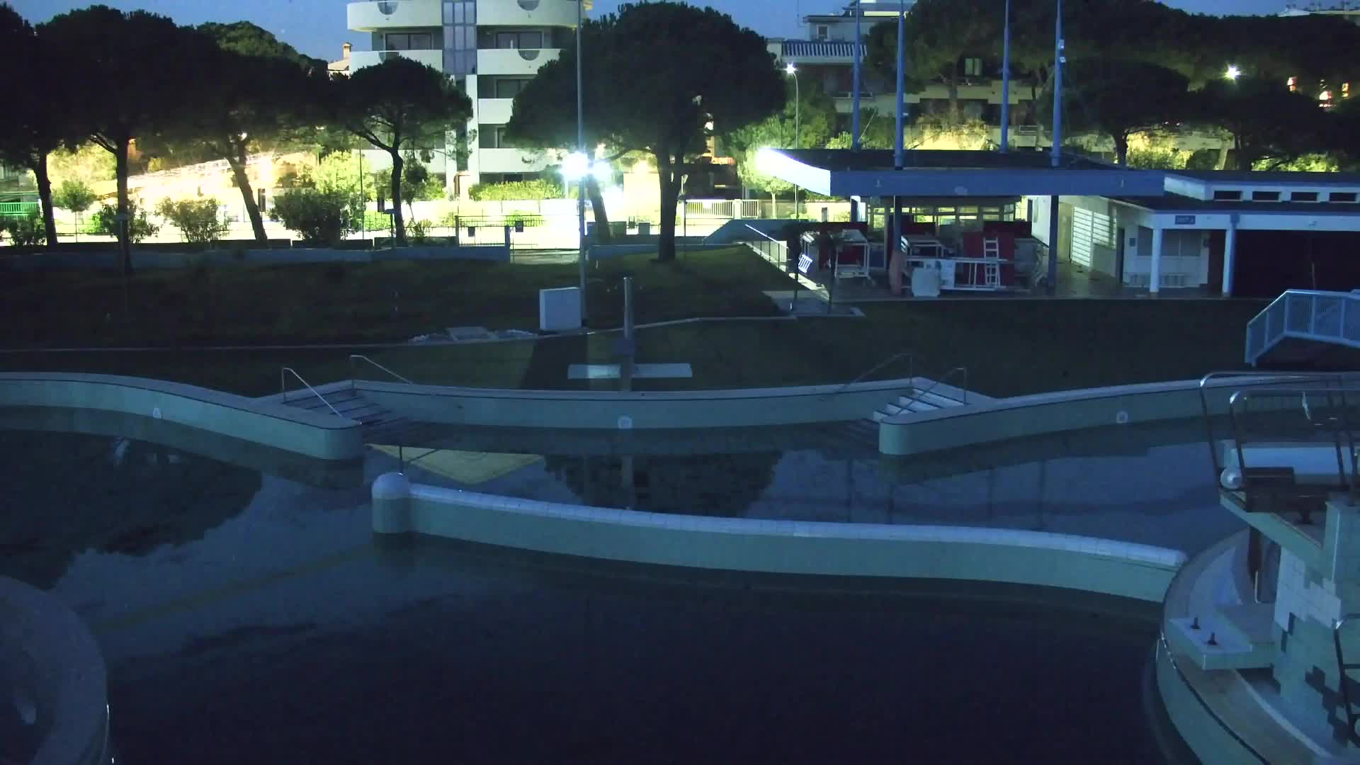 Webcam en vivo Grado: Vistas de la playa y del parque acuático en tiempo real