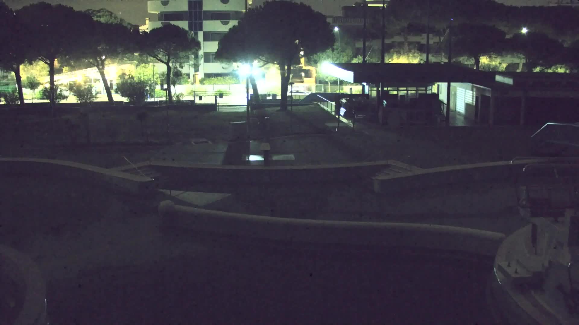 Webcam en vivo Grado: Vistas de la playa y del parque acuático en tiempo real