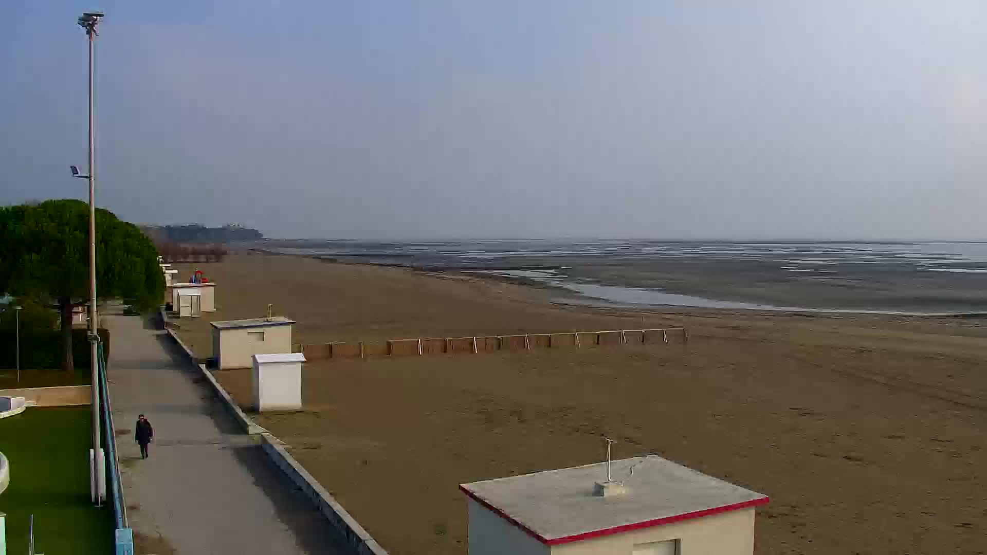 Spletna kamera v živo Grado: Pogledi na plažo in vodni park v realnem času