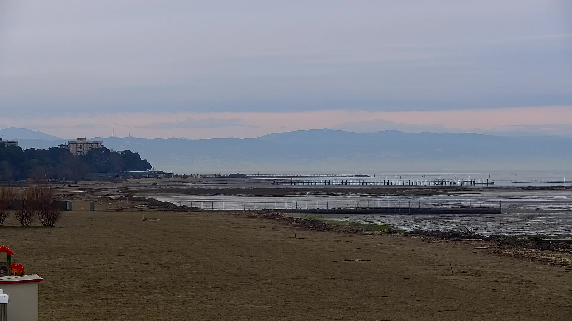Webcam Live Grado: Vista sulla spiaggia e sull’acquapark in tempo reale