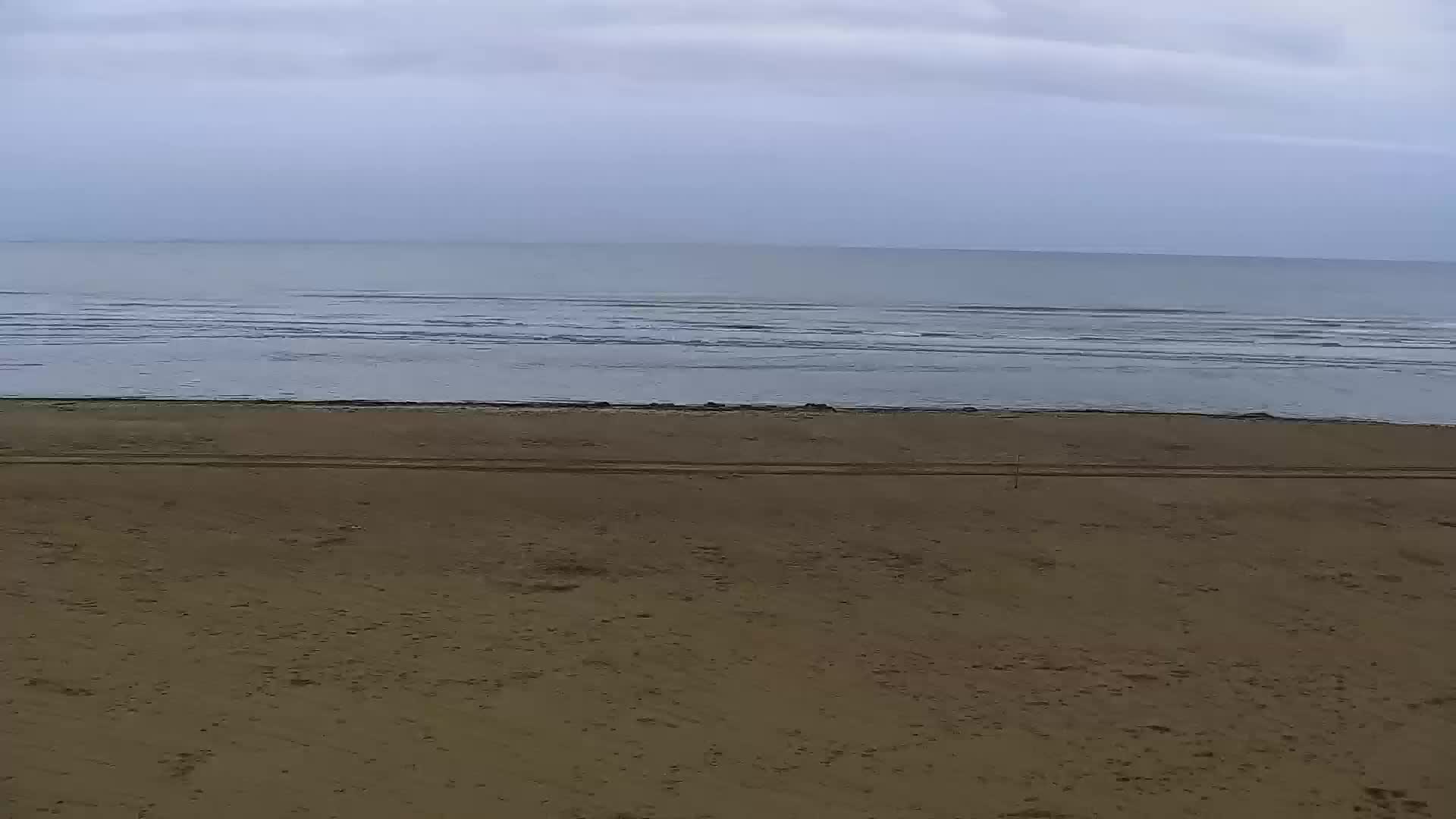 Grado Beach and Aquapark Views in Real Time