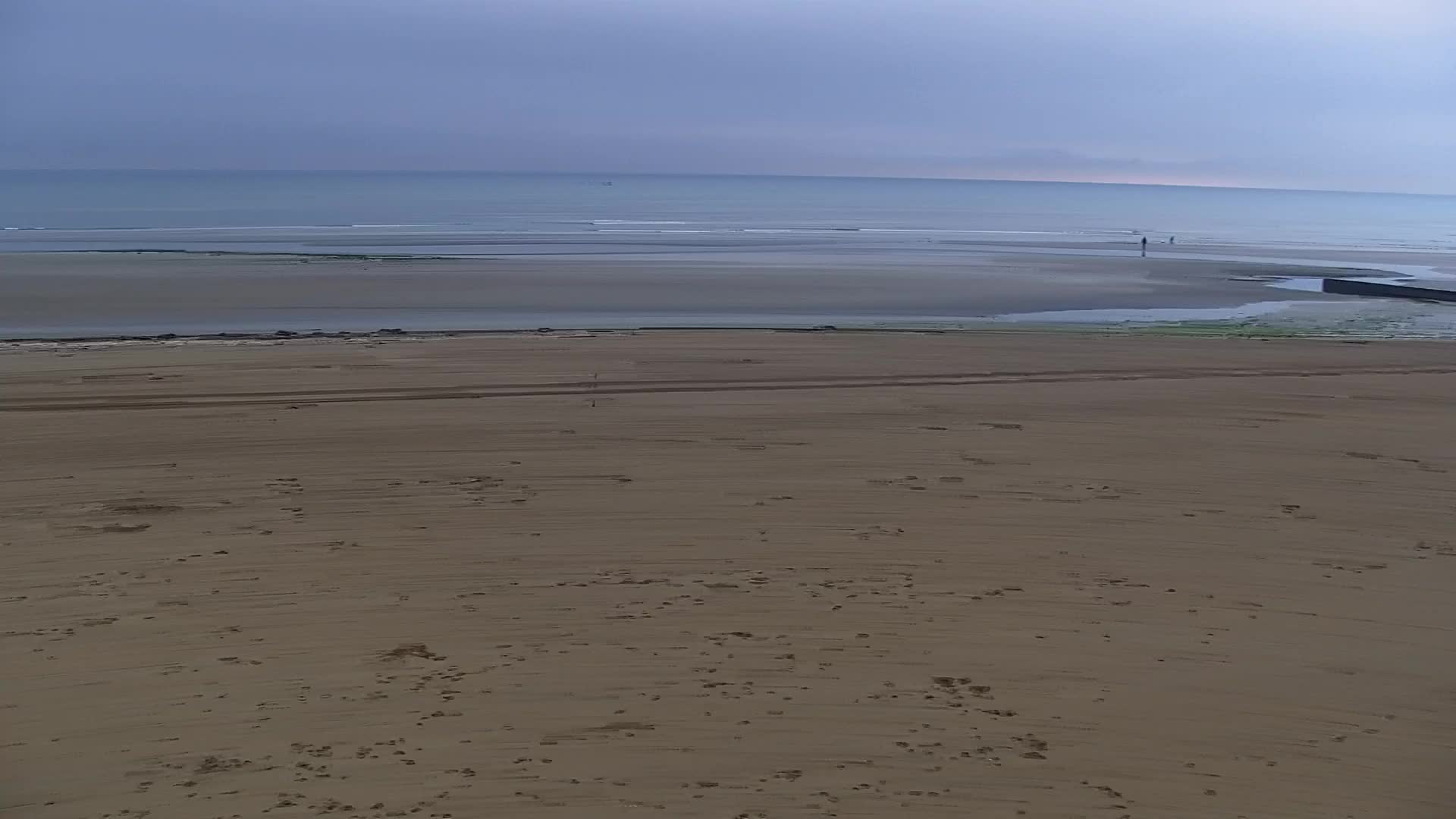 Spletna kamera v živo Grado: Pogledi na plažo in vodni park v realnem času