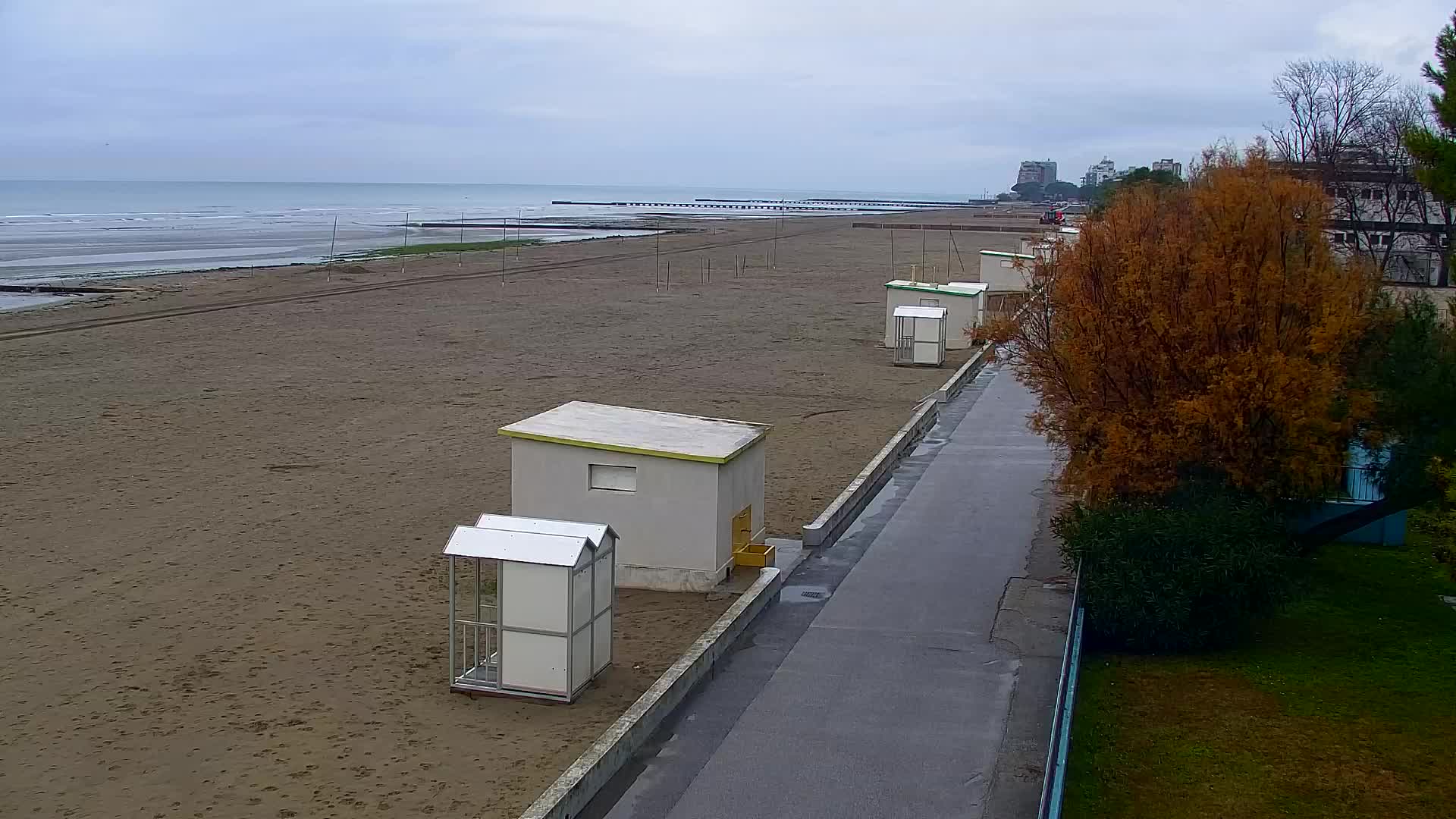 Spletna kamera v živo Grado: Pogledi na plažo in vodni park v realnem času