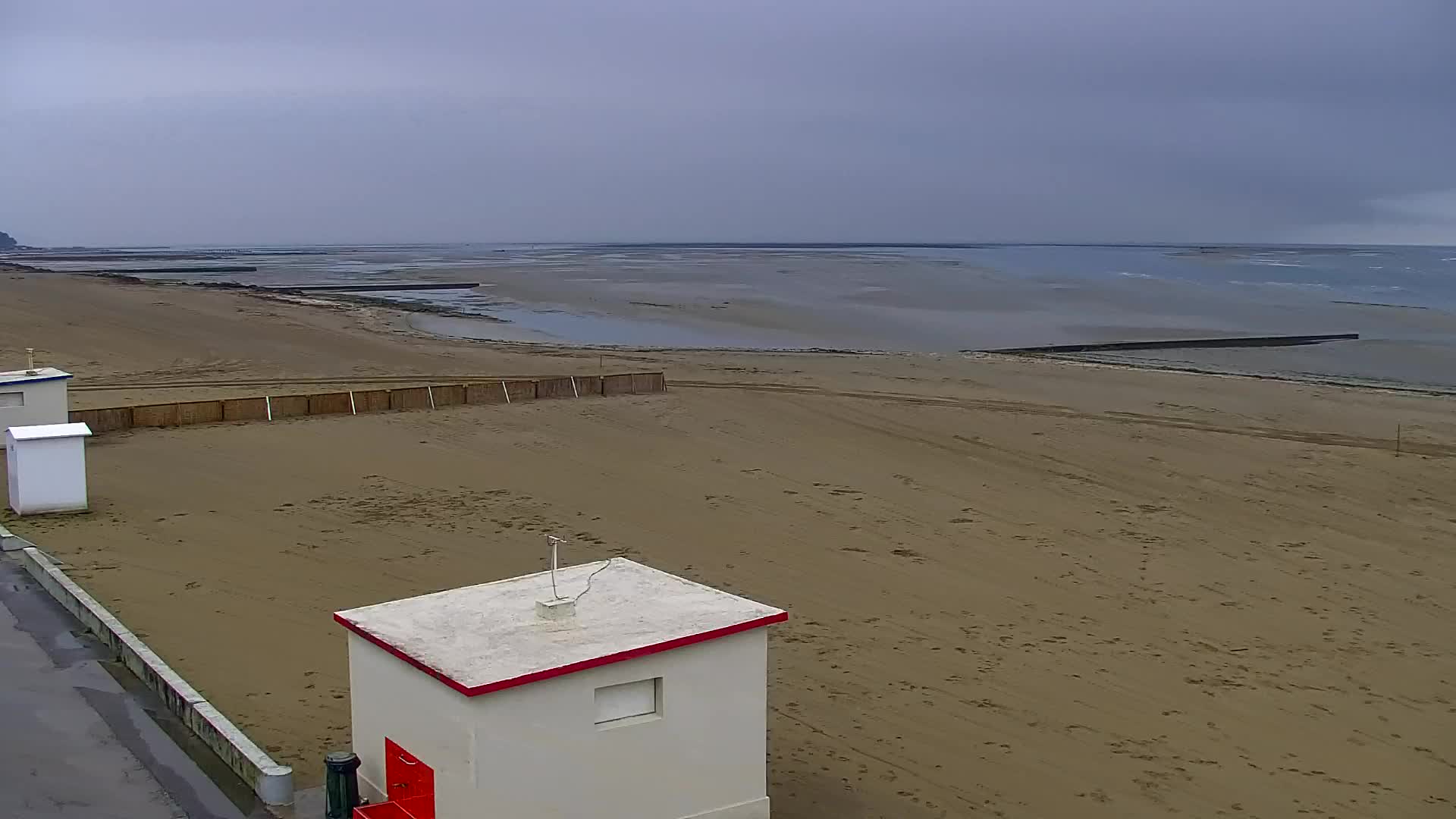 Grado Beach and Aquapark Views in Real Time