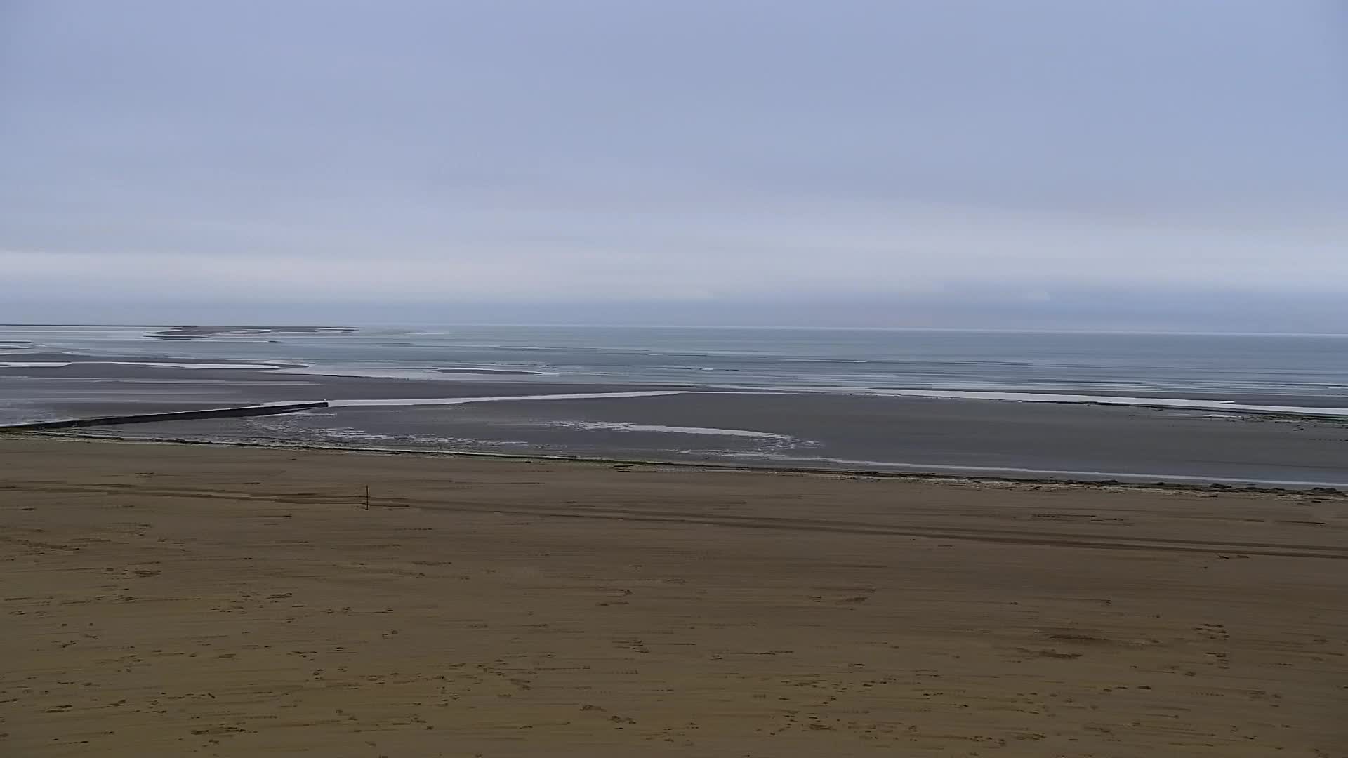 Webcam en vivo Grado: Vistas de la playa y del parque acuático en tiempo real