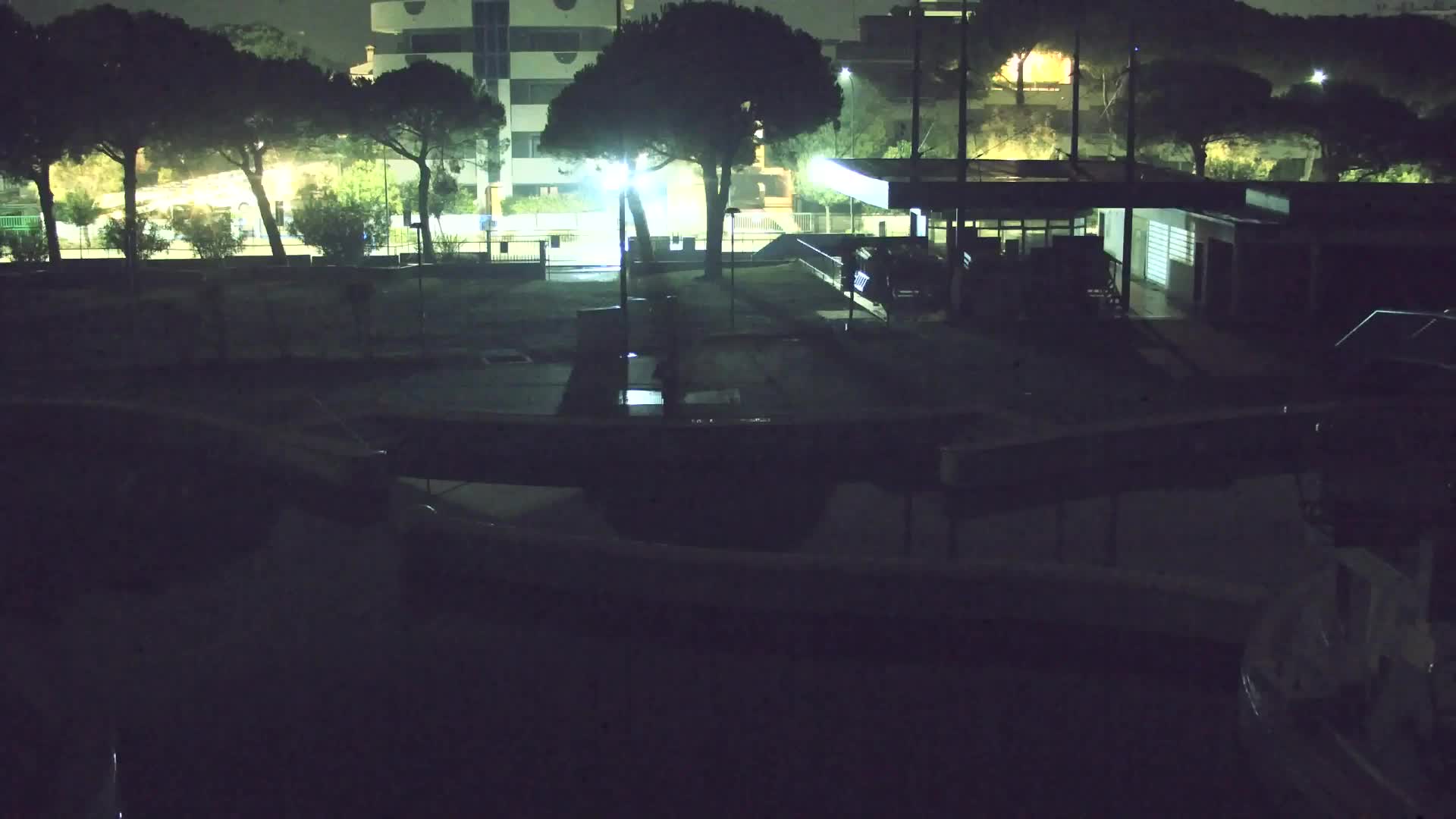 Webcam en vivo Grado: Vistas de la playa y del parque acuático en tiempo real