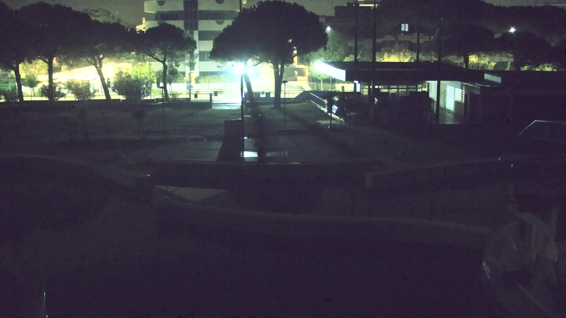 Webcam en vivo Grado: Vistas de la playa y del parque acuático en tiempo real