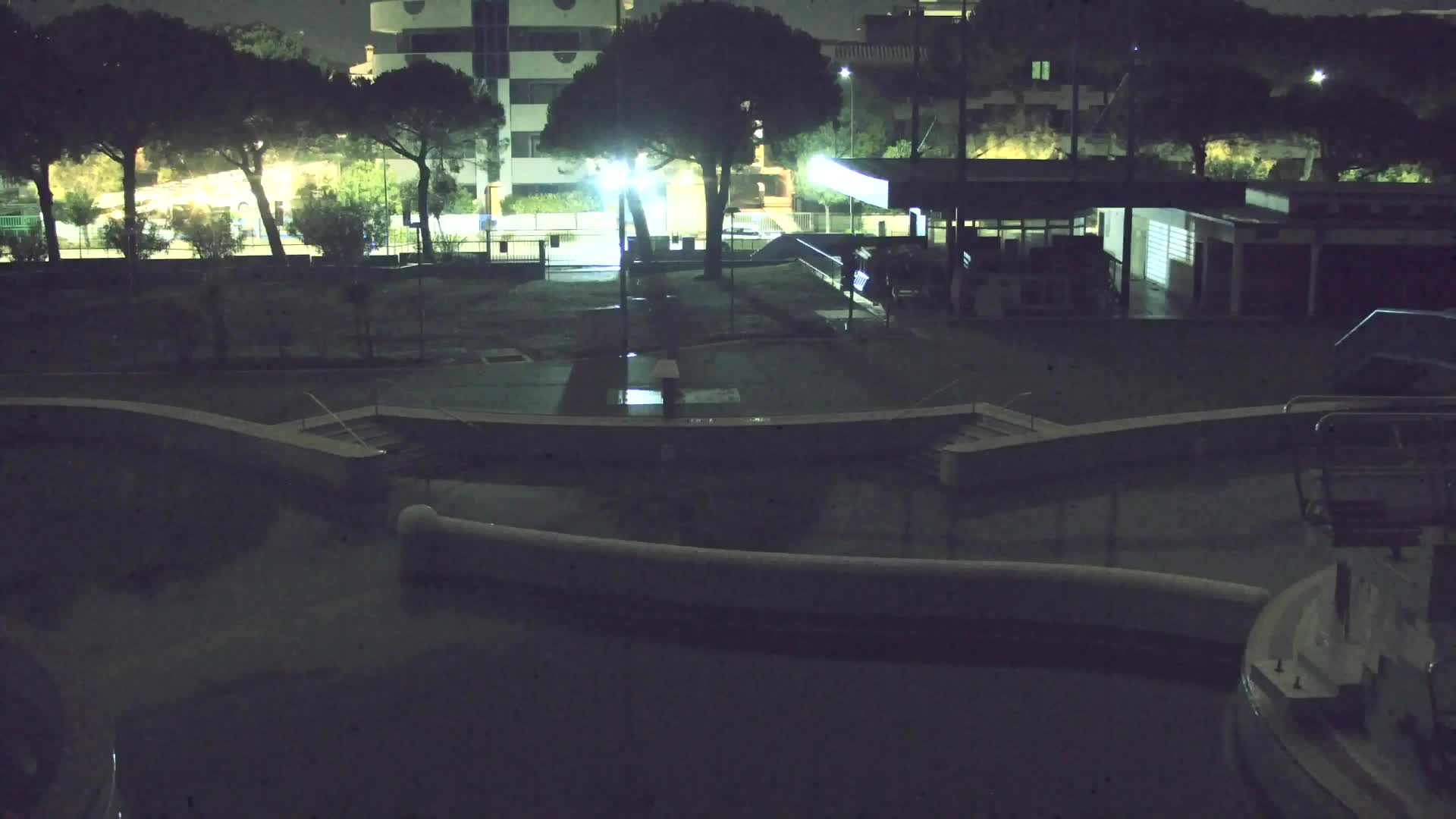 Webcam en vivo Grado: Vistas de la playa y del parque acuático en tiempo real