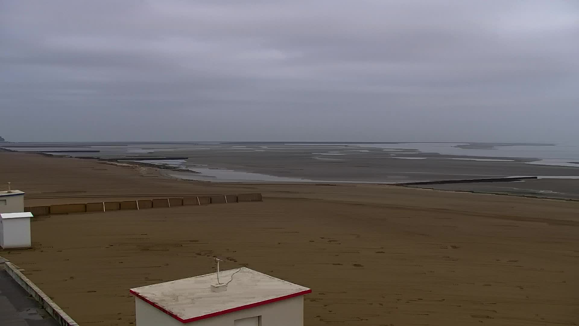 Grado Beach and Aquapark Views in Real Time