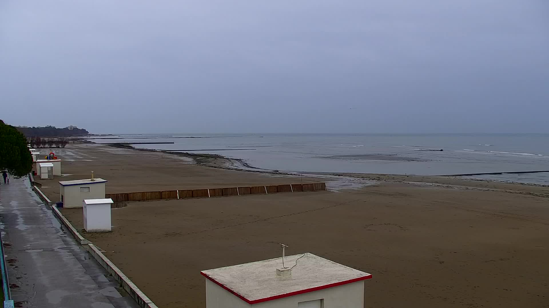 Grado Beach and Aquapark Views in Real Time