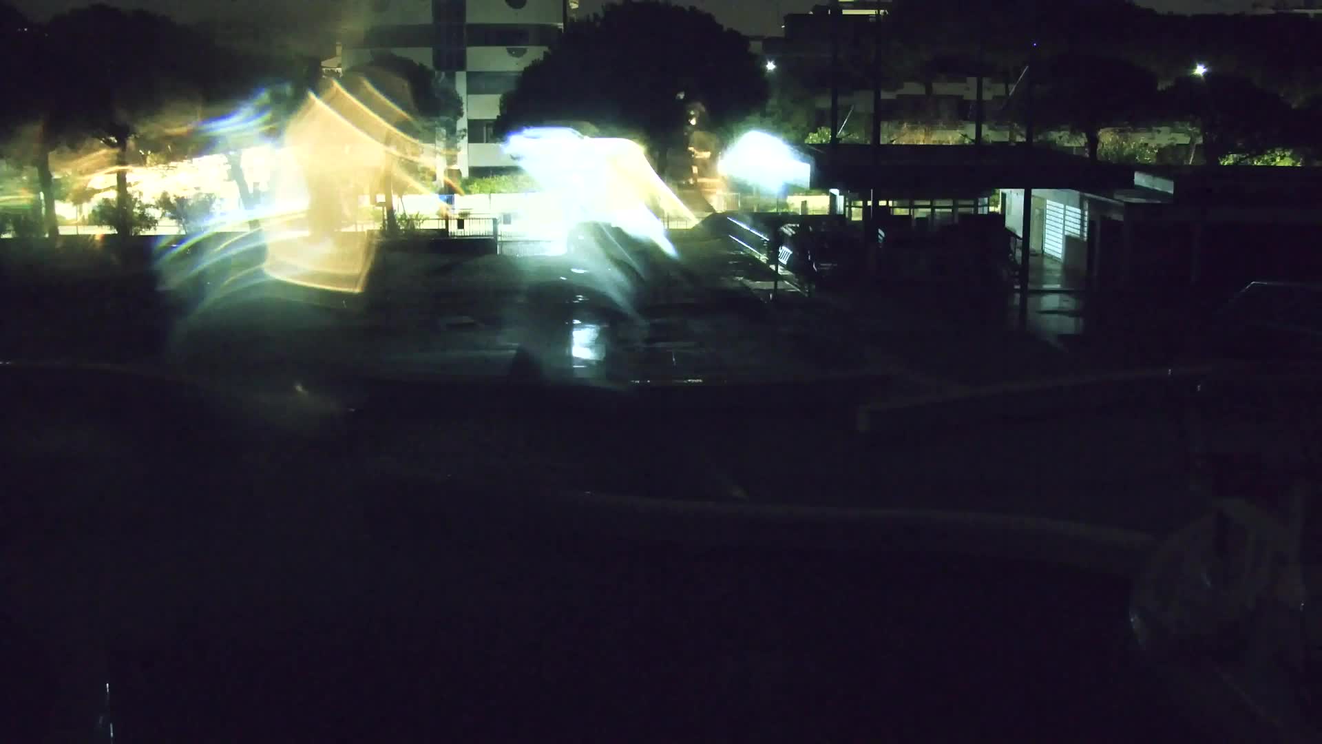 Webcam en vivo Grado: Vistas de la playa y del parque acuático en tiempo real