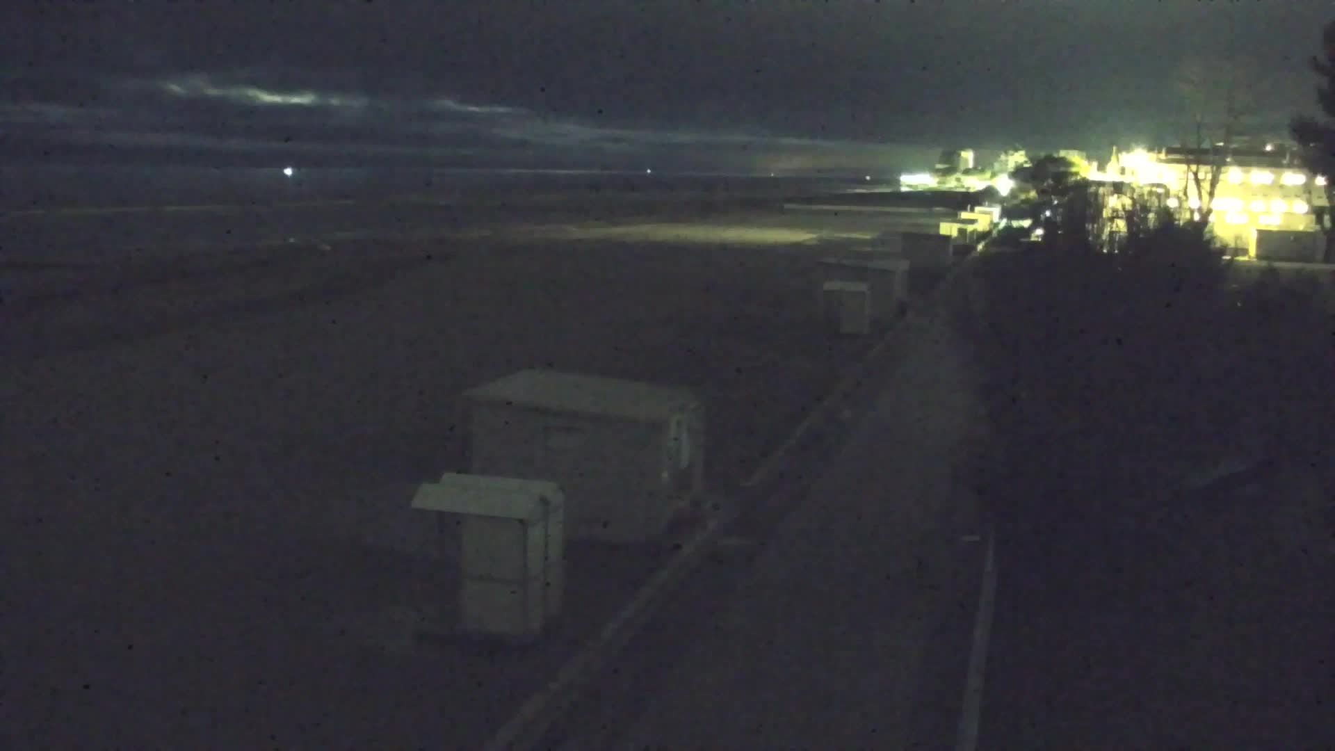 Webcam en vivo Grado: Vistas de la playa y del parque acuático en tiempo real