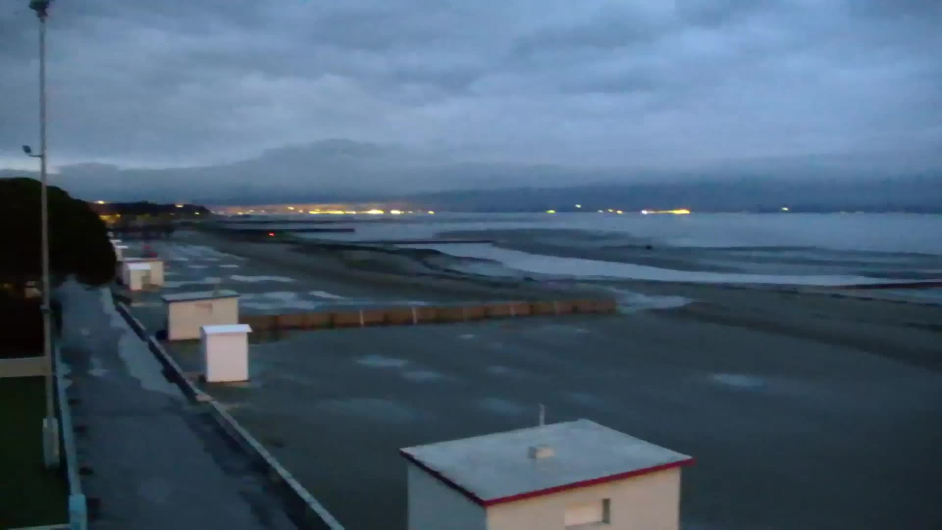 Grado Beach and Aquapark Views in Real Time