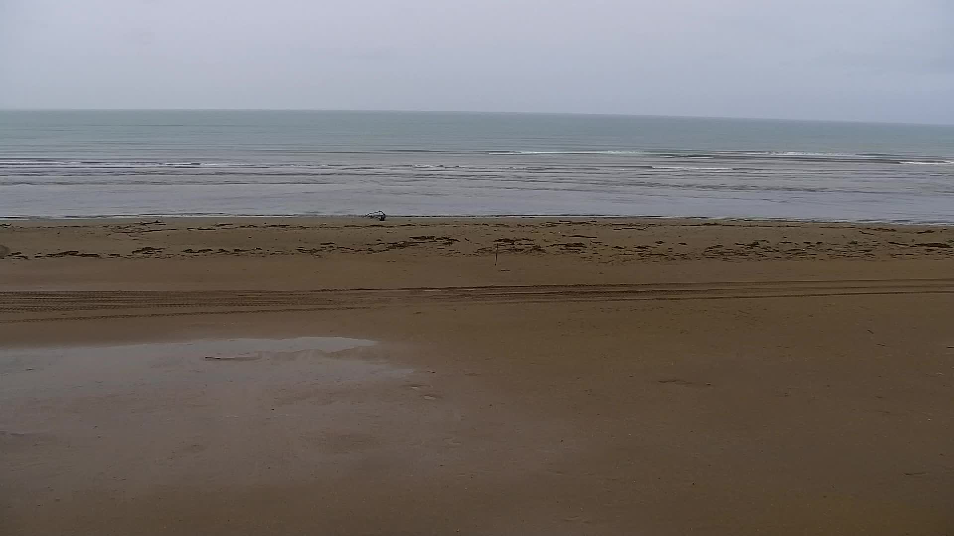 Grado Beach and Aquapark Views in Real Time