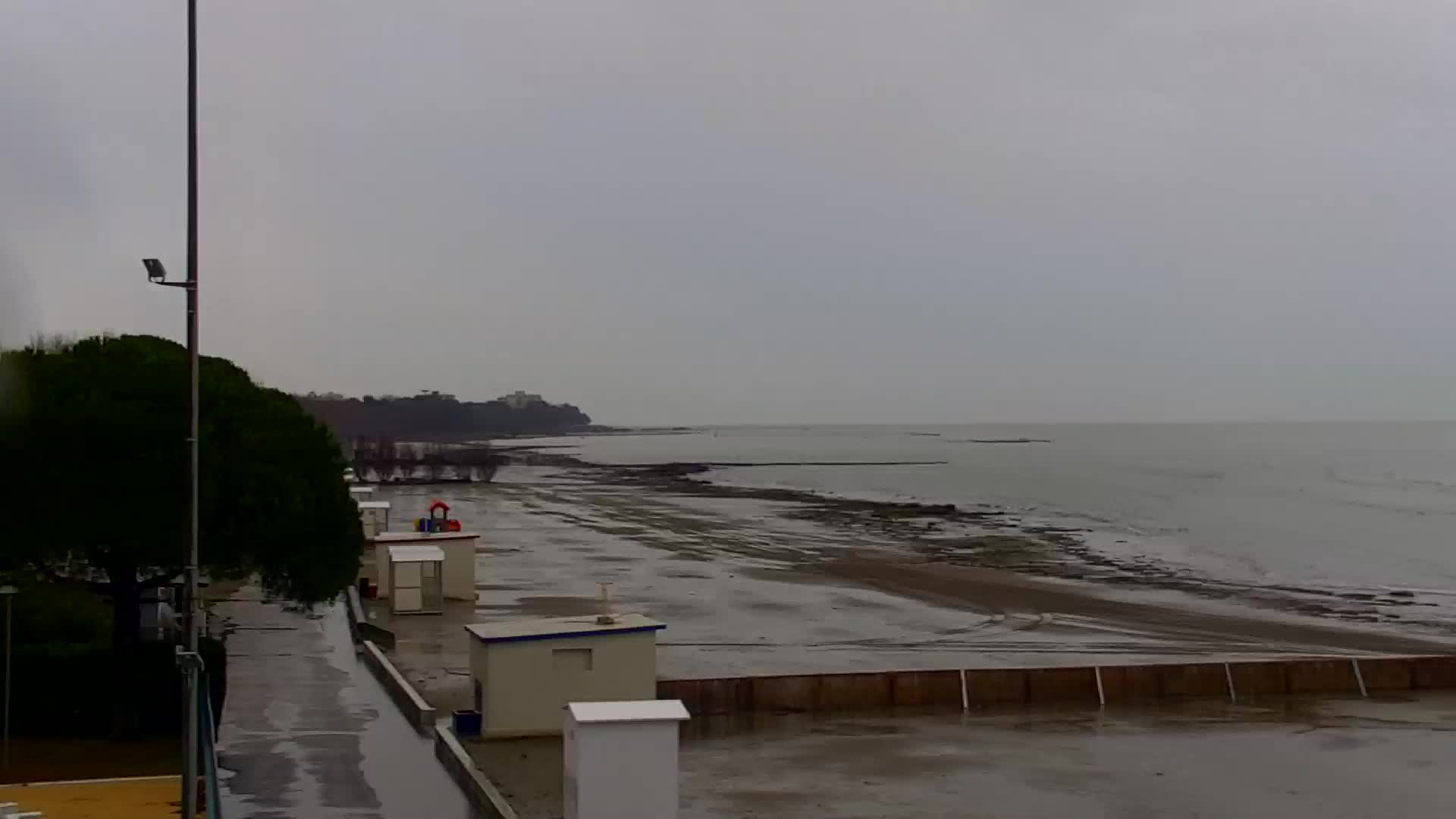 Grado Beach and Aquapark Views in Real Time