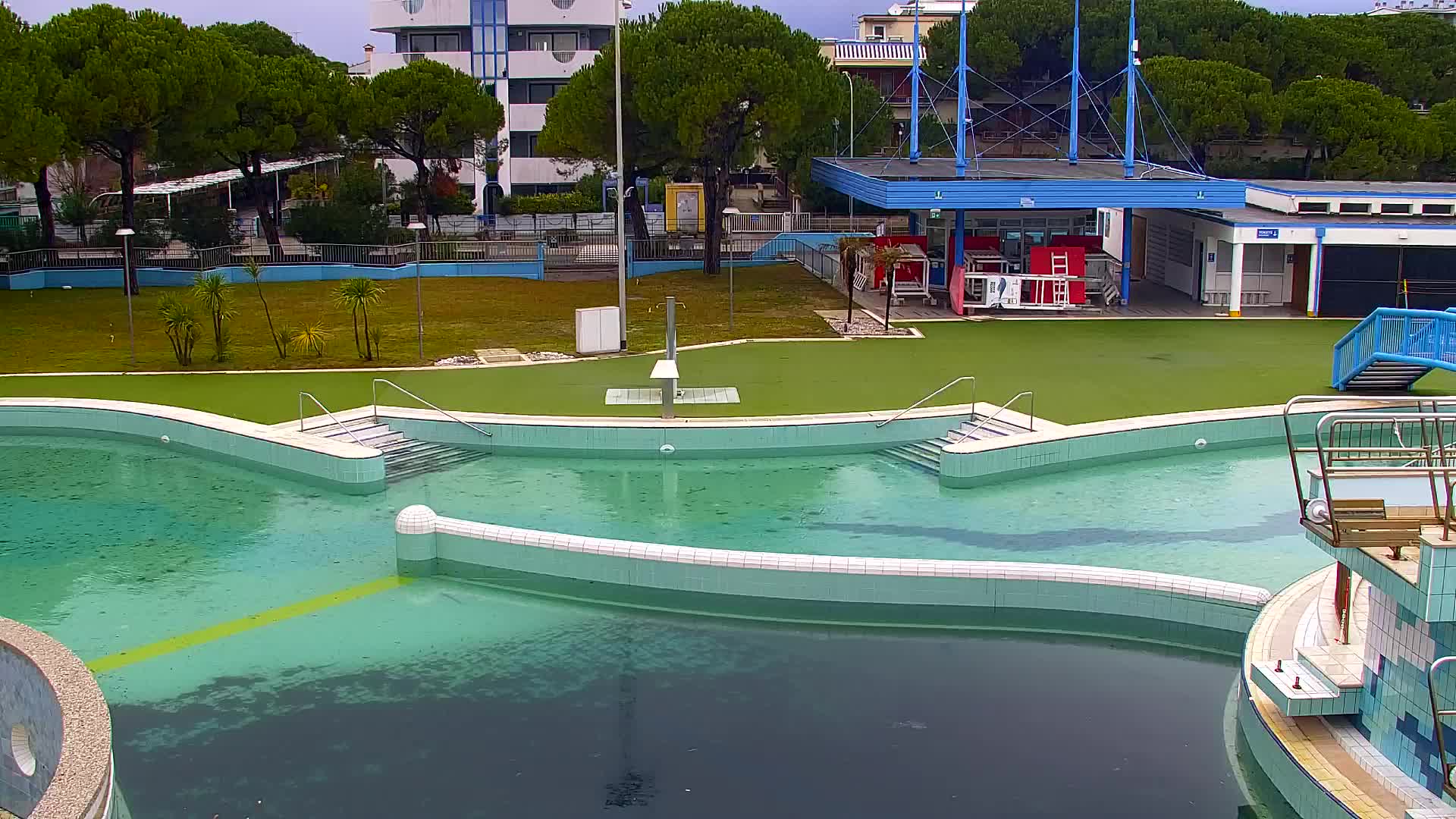 Webcam en vivo Grado: Vistas de la playa y del parque acuático en tiempo real