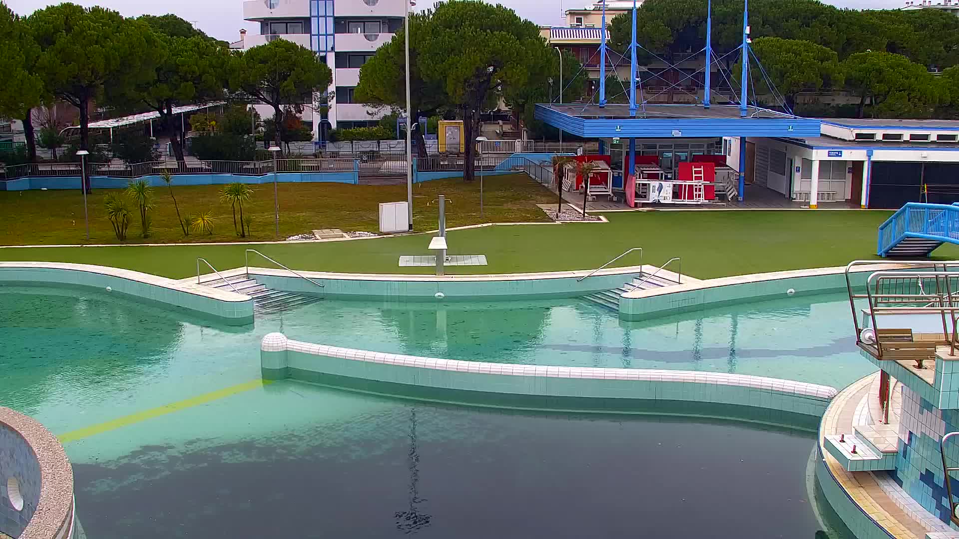 Webcam en vivo Grado: Vistas de la playa y del parque acuático en tiempo real