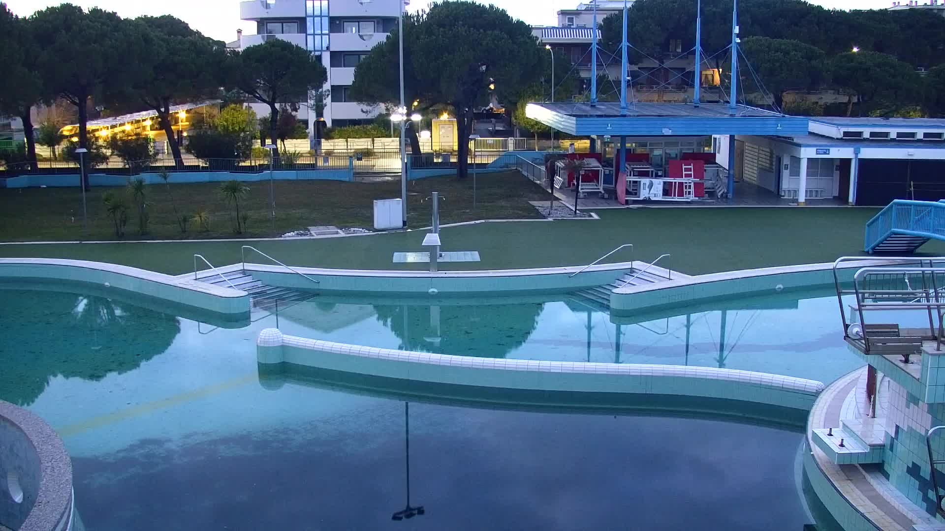 Webcam en vivo Grado: Vistas de la playa y del parque acuático en tiempo real
