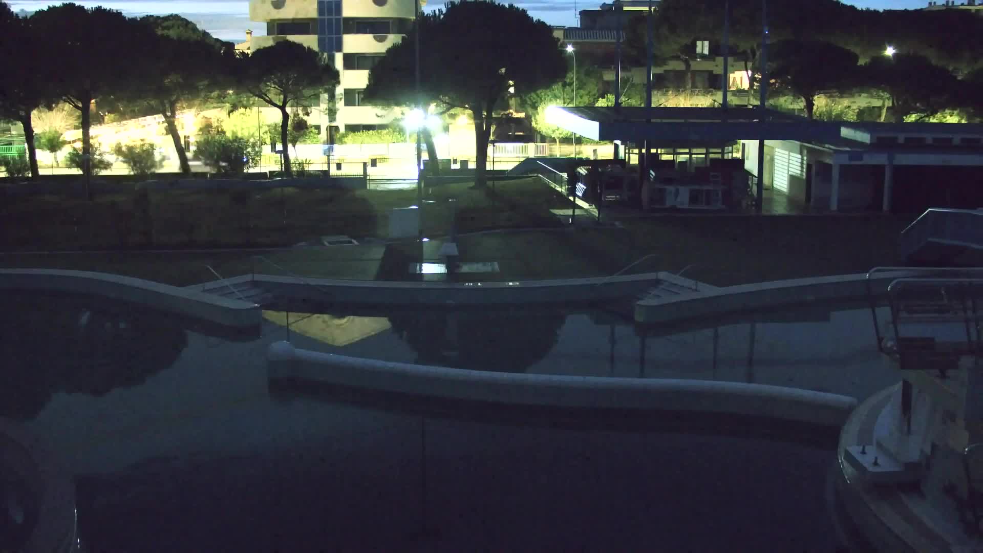 Spletna kamera v živo Grado: Pogledi na plažo in vodni park v realnem času