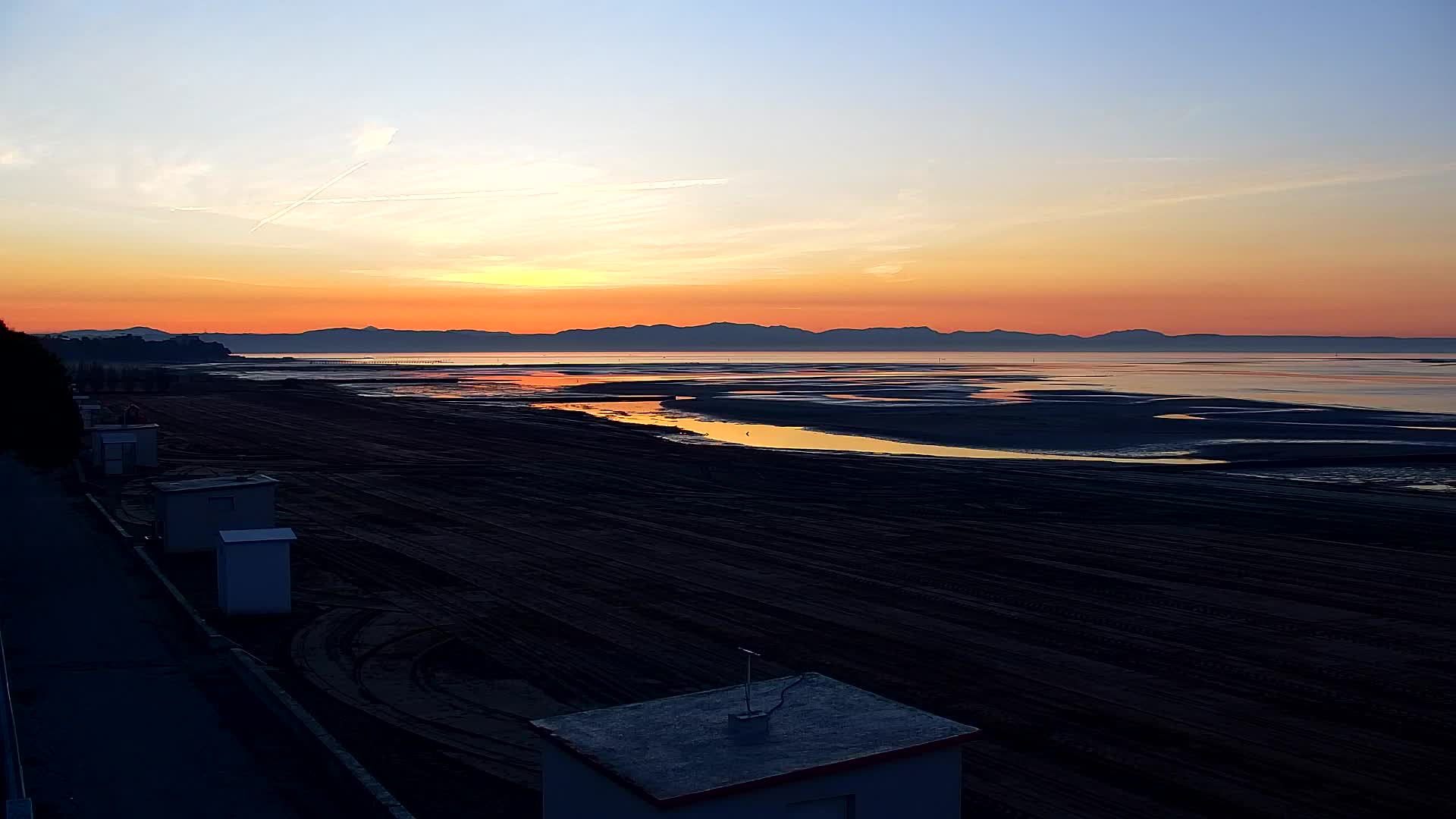 Grado Beach and Aquapark Views in Real Time