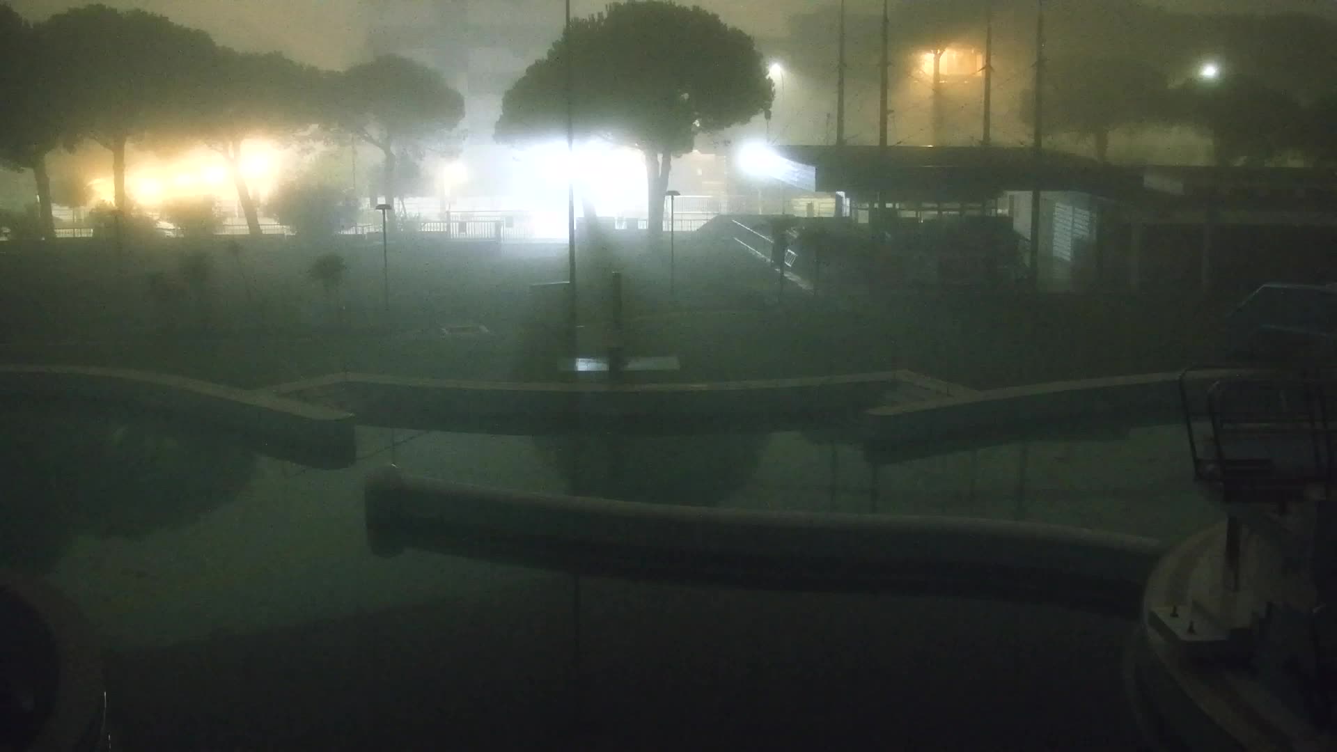 Webcam en vivo Grado: Vistas de la playa y del parque acuático en tiempo real