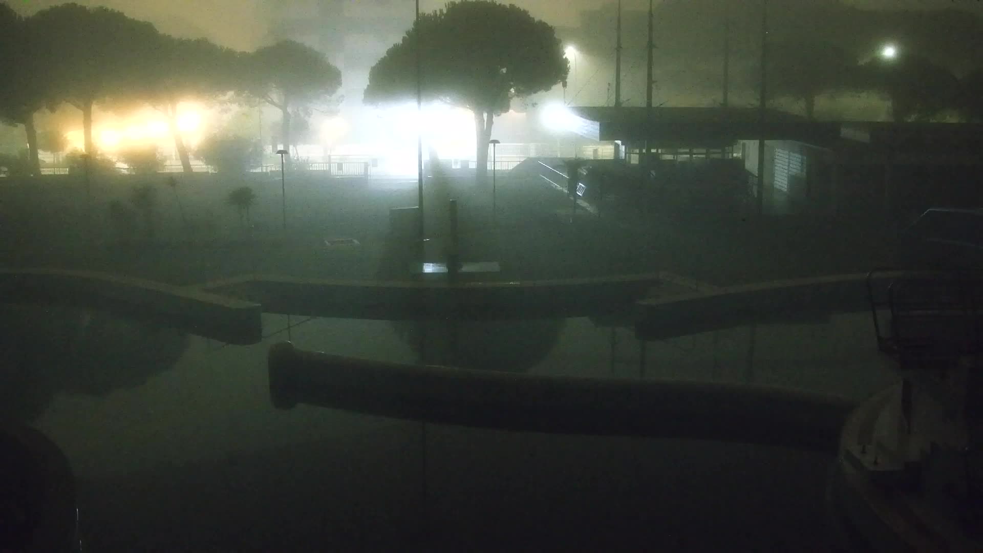 Webcam en vivo Grado: Vistas de la playa y del parque acuático en tiempo real