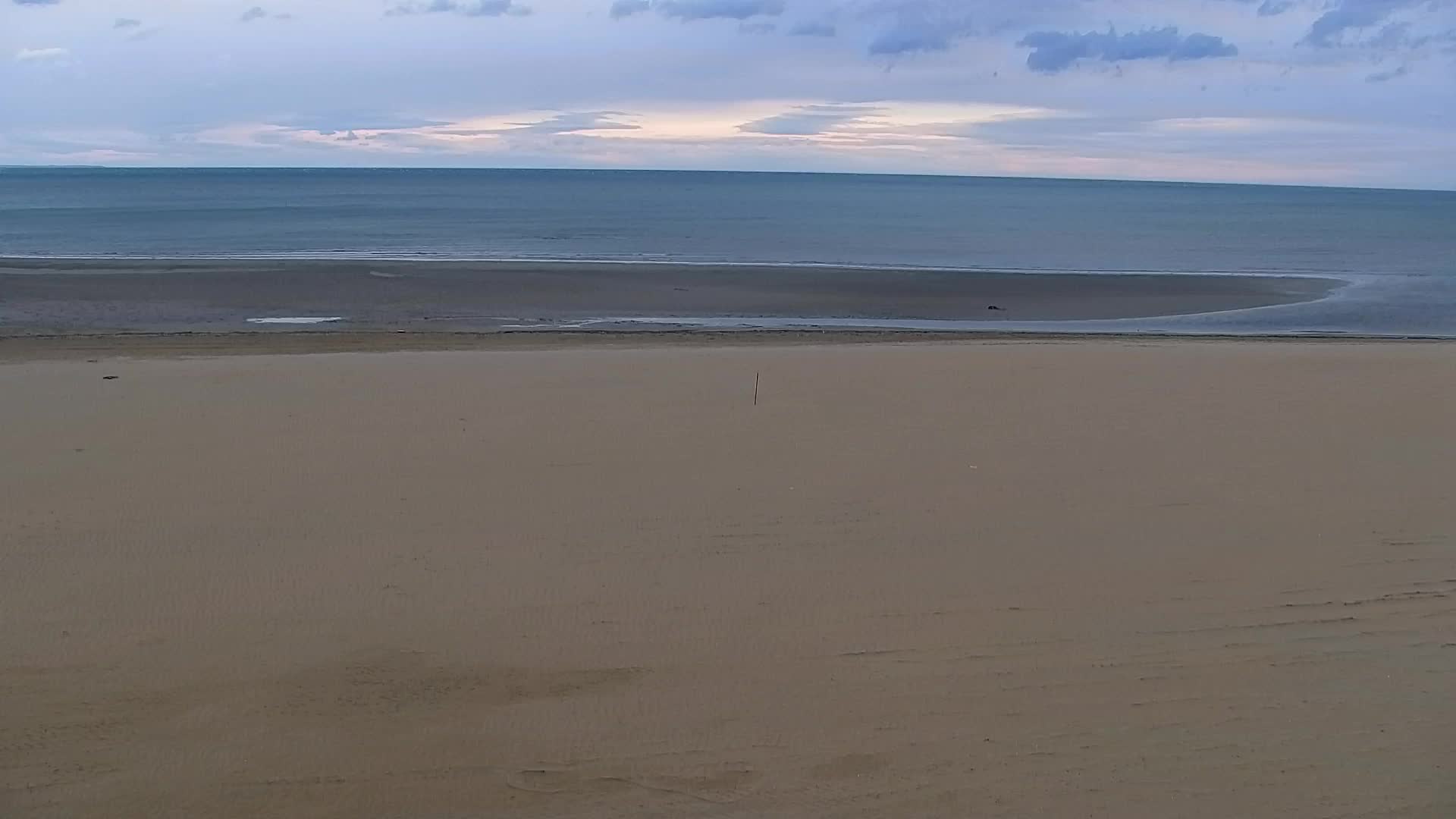 Spletna kamera v živo Grado: Pogledi na plažo in vodni park v realnem času