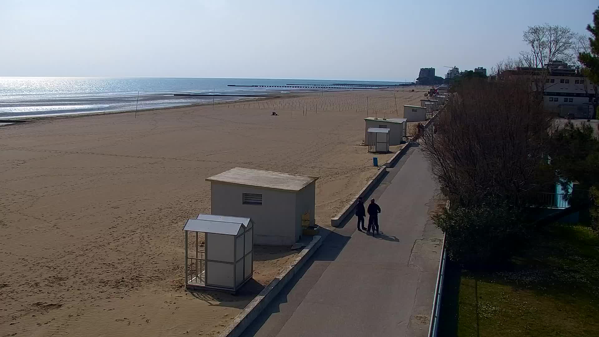 Webcam en vivo Grado: Vistas de la playa y del parque acuático en tiempo real