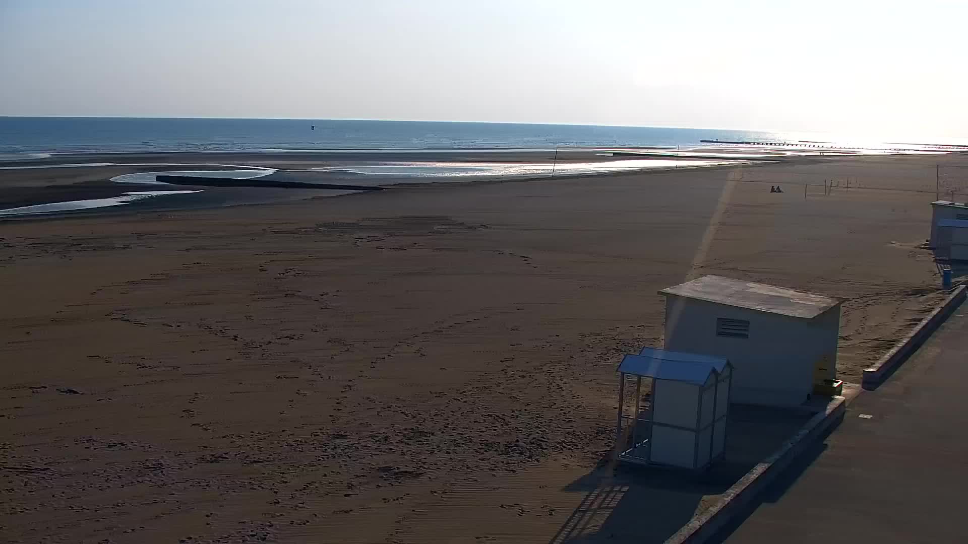 Webcam en vivo Grado: Vistas de la playa y del parque acuático en tiempo real
