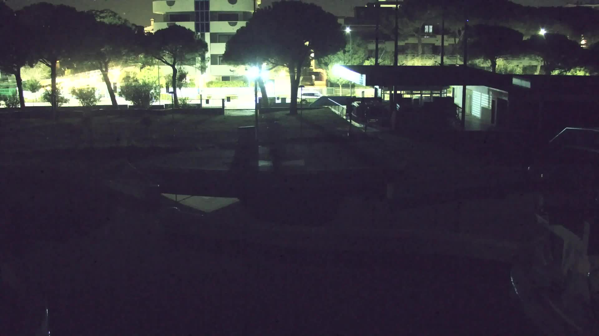 Webcam en vivo Grado: Vistas de la playa y del parque acuático en tiempo real