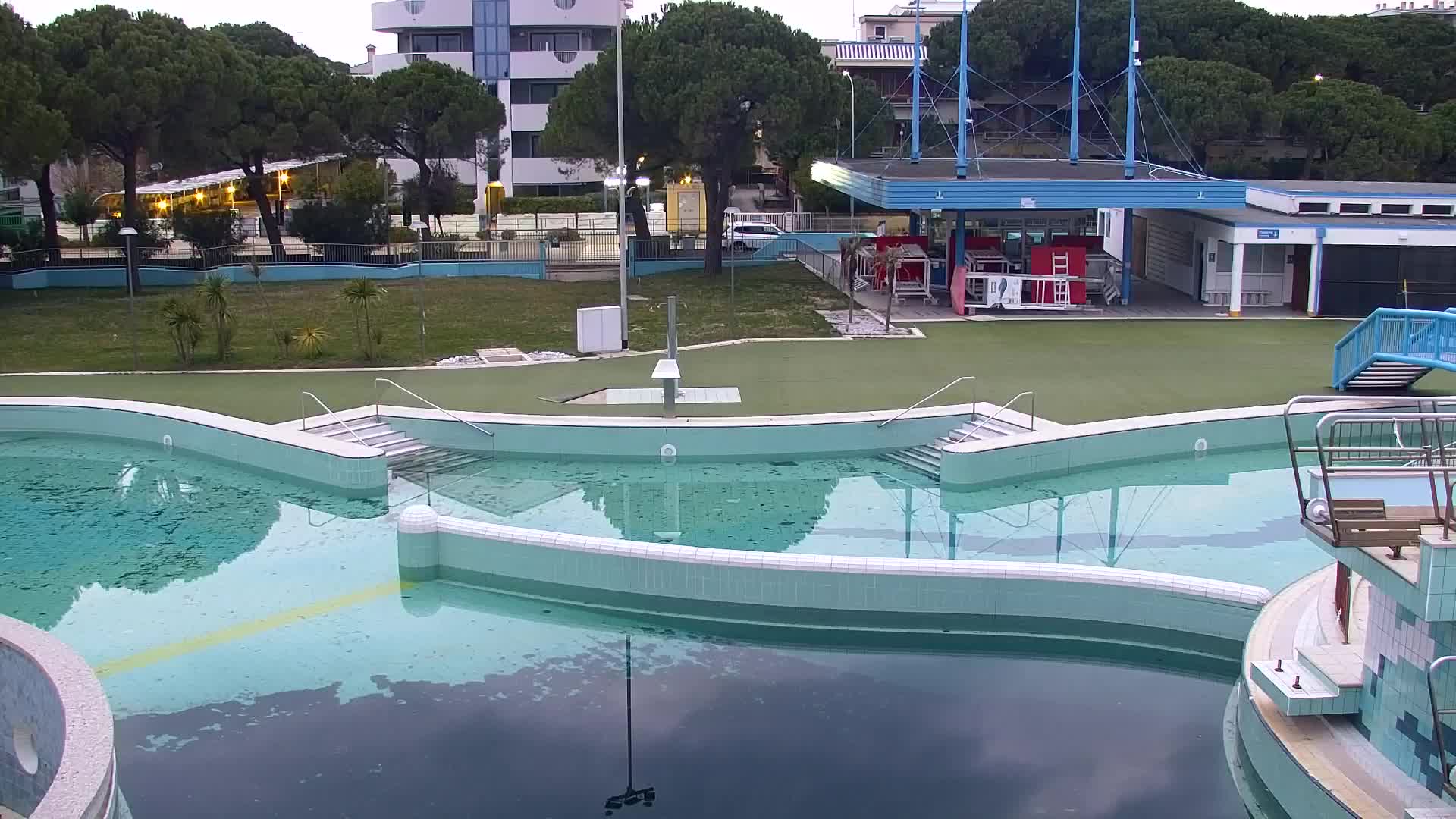 Webcam en vivo Grado: Vistas de la playa y del parque acuático en tiempo real