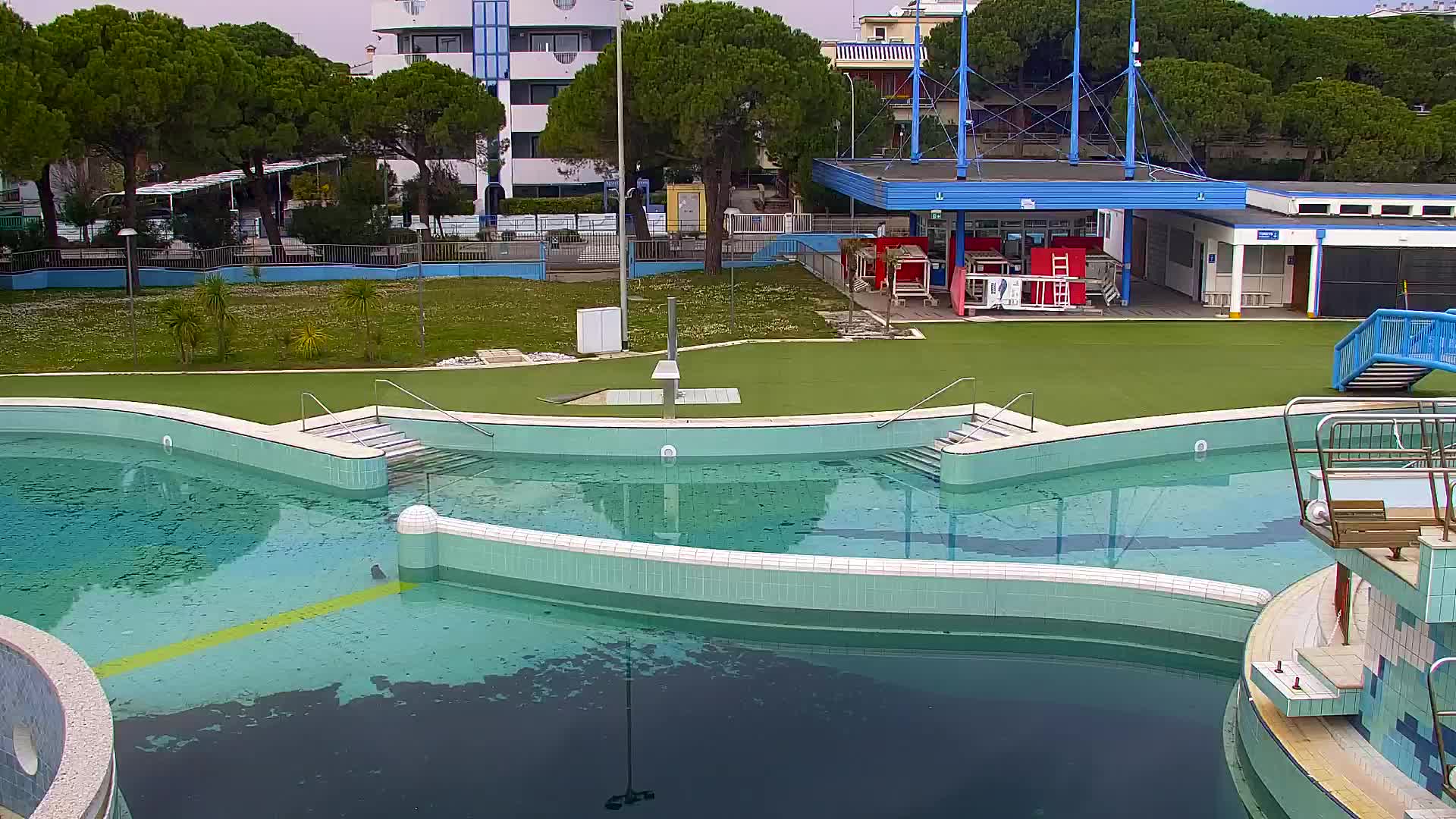 Spletna kamera v živo Grado: Pogledi na plažo in vodni park v realnem času