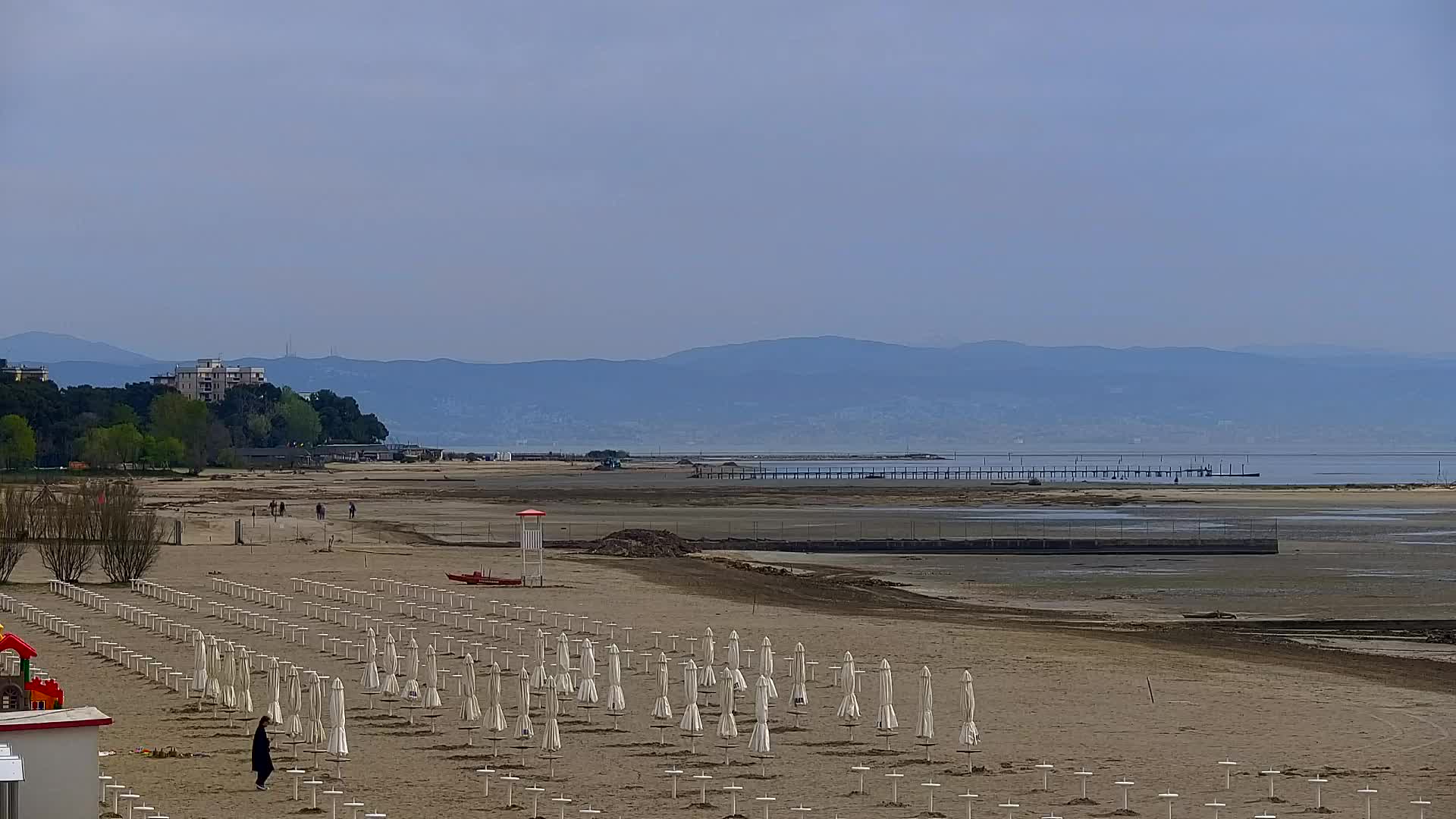 Grado Beach and Aquapark Views in Real Time