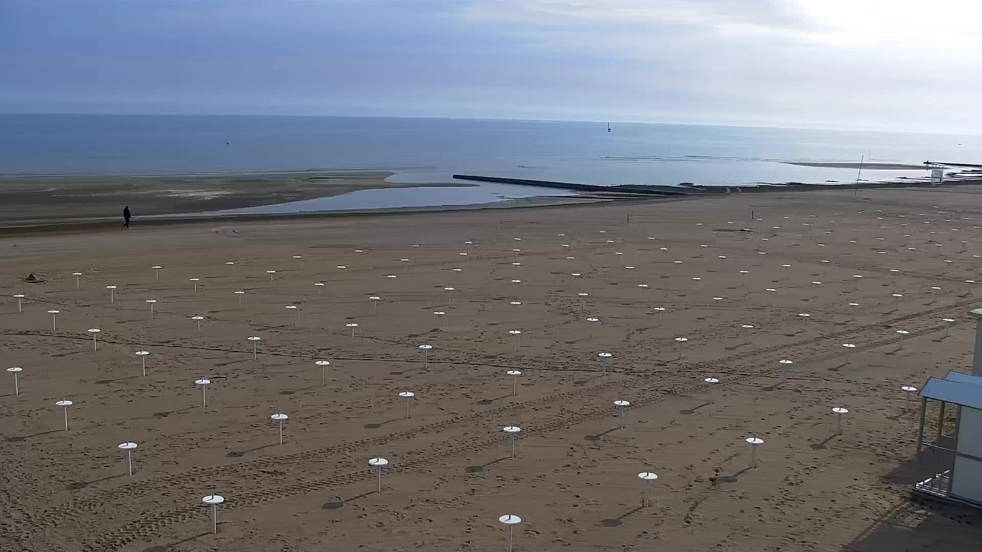 Webcam en vivo Grado: Vistas de la playa y del parque acuático en tiempo real