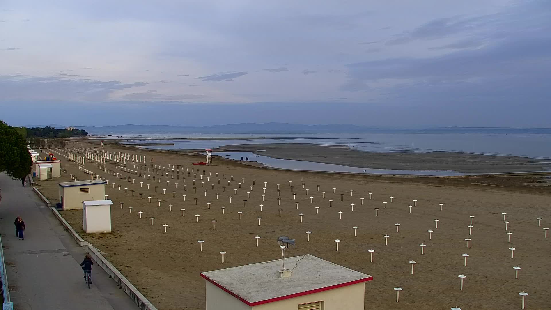 Grado Beach and Aquapark Views in Real Time