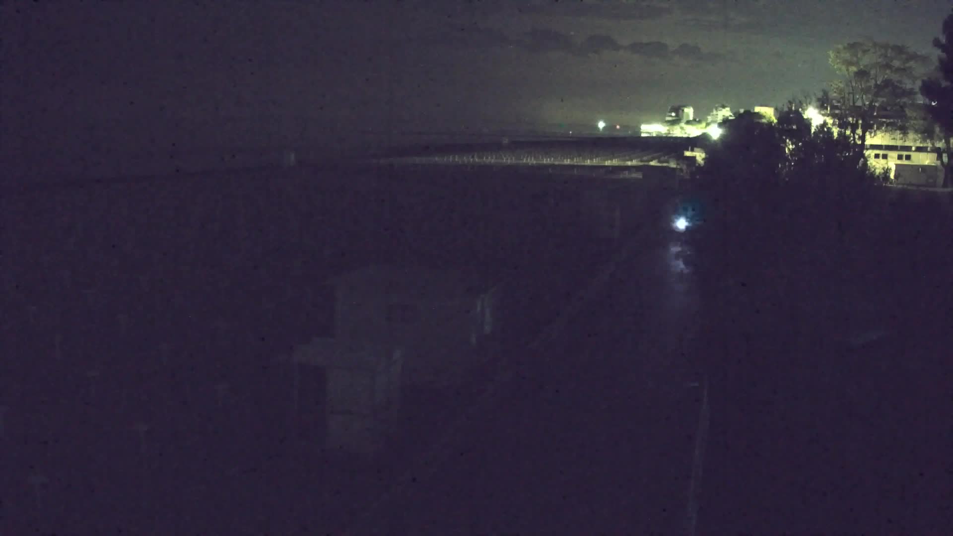 Webcam en vivo Grado: Vistas de la playa y del parque acuático en tiempo real