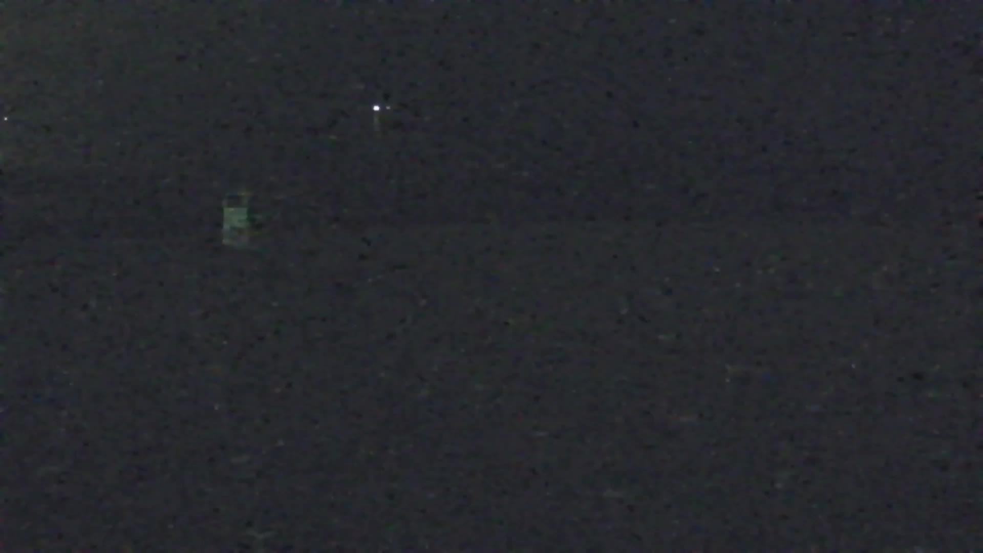 Webcam en vivo Grado: Vistas de la playa y del parque acuático en tiempo real